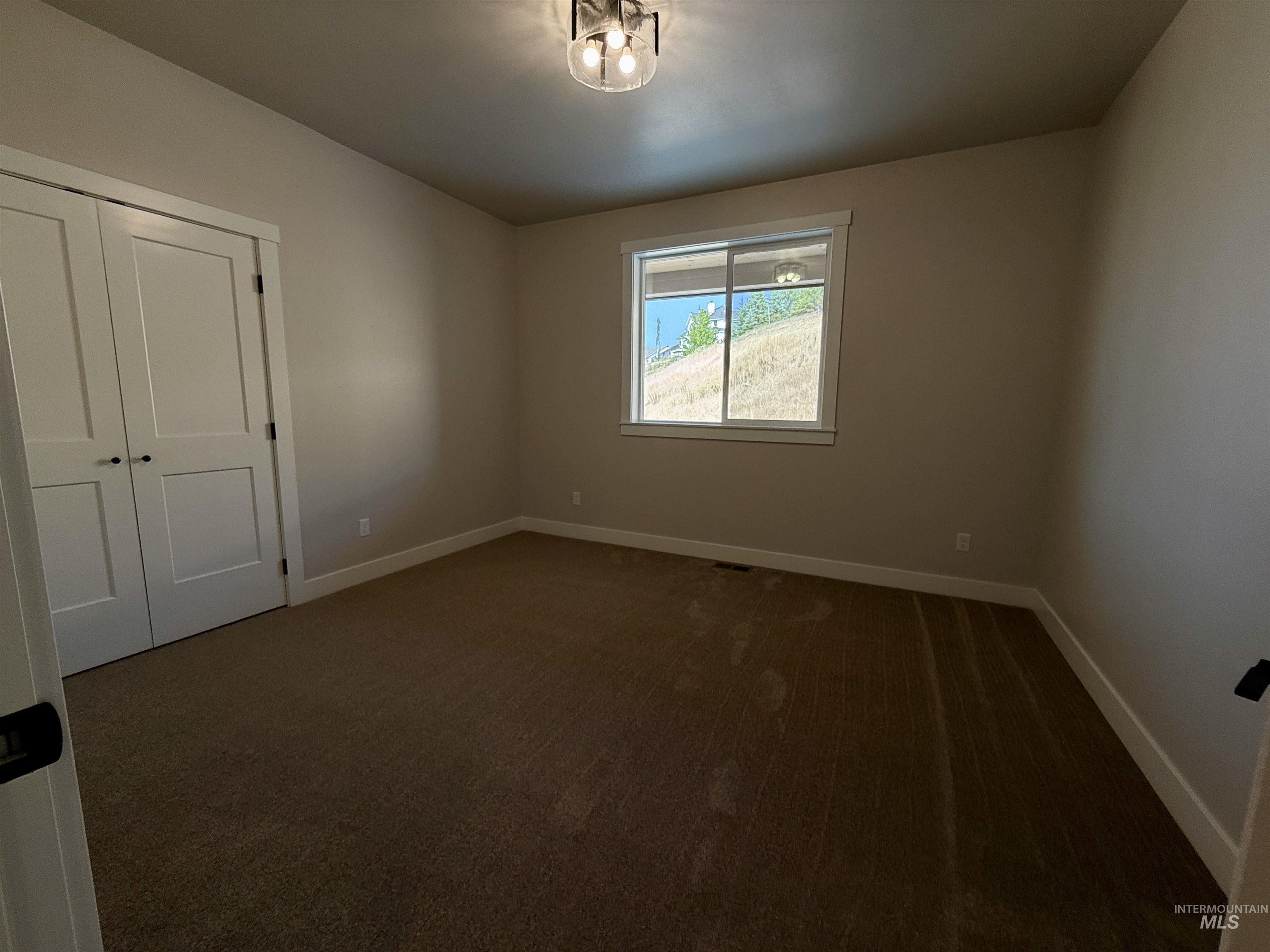 property viewer photo 27