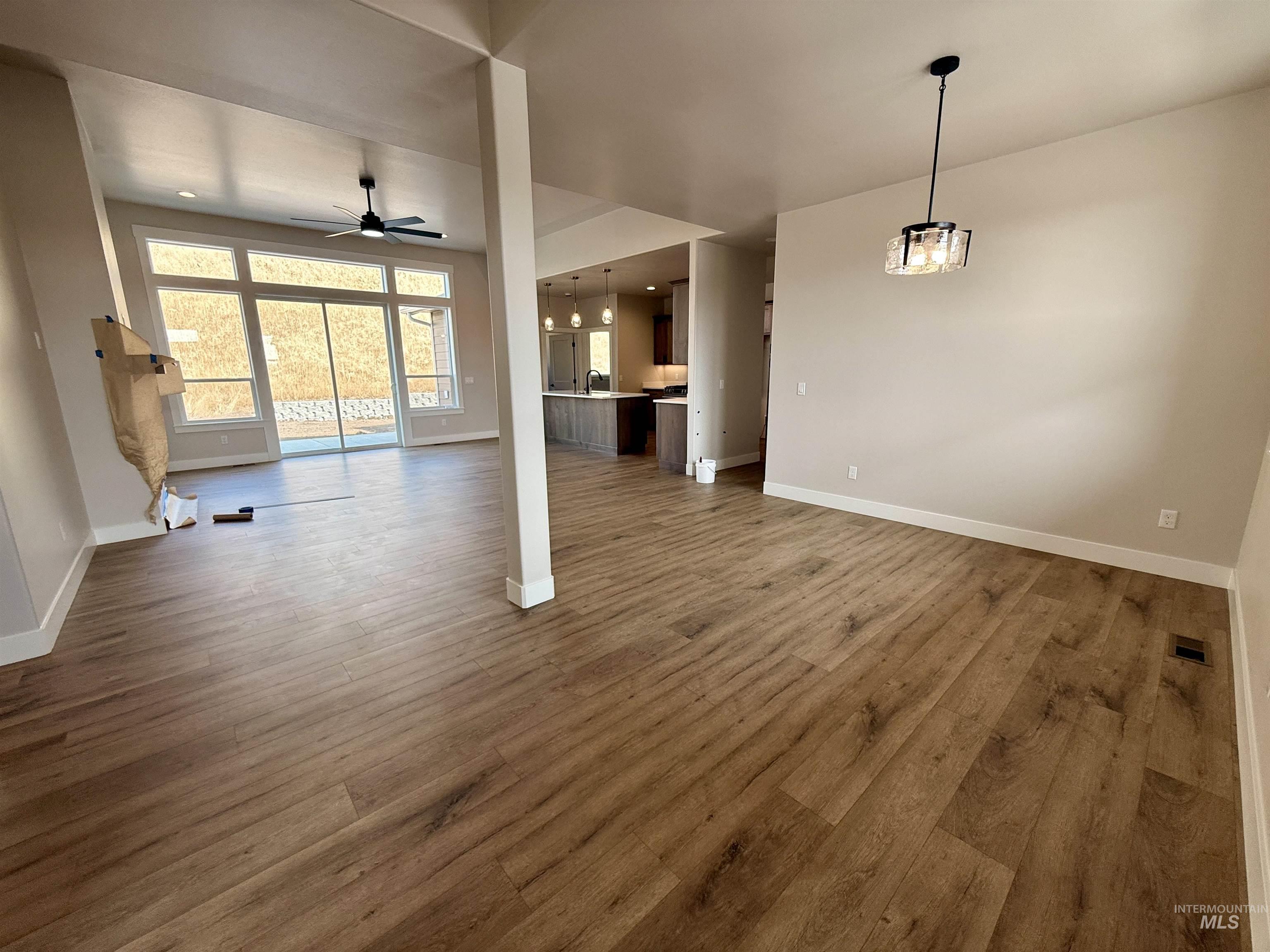 property viewer photo 3