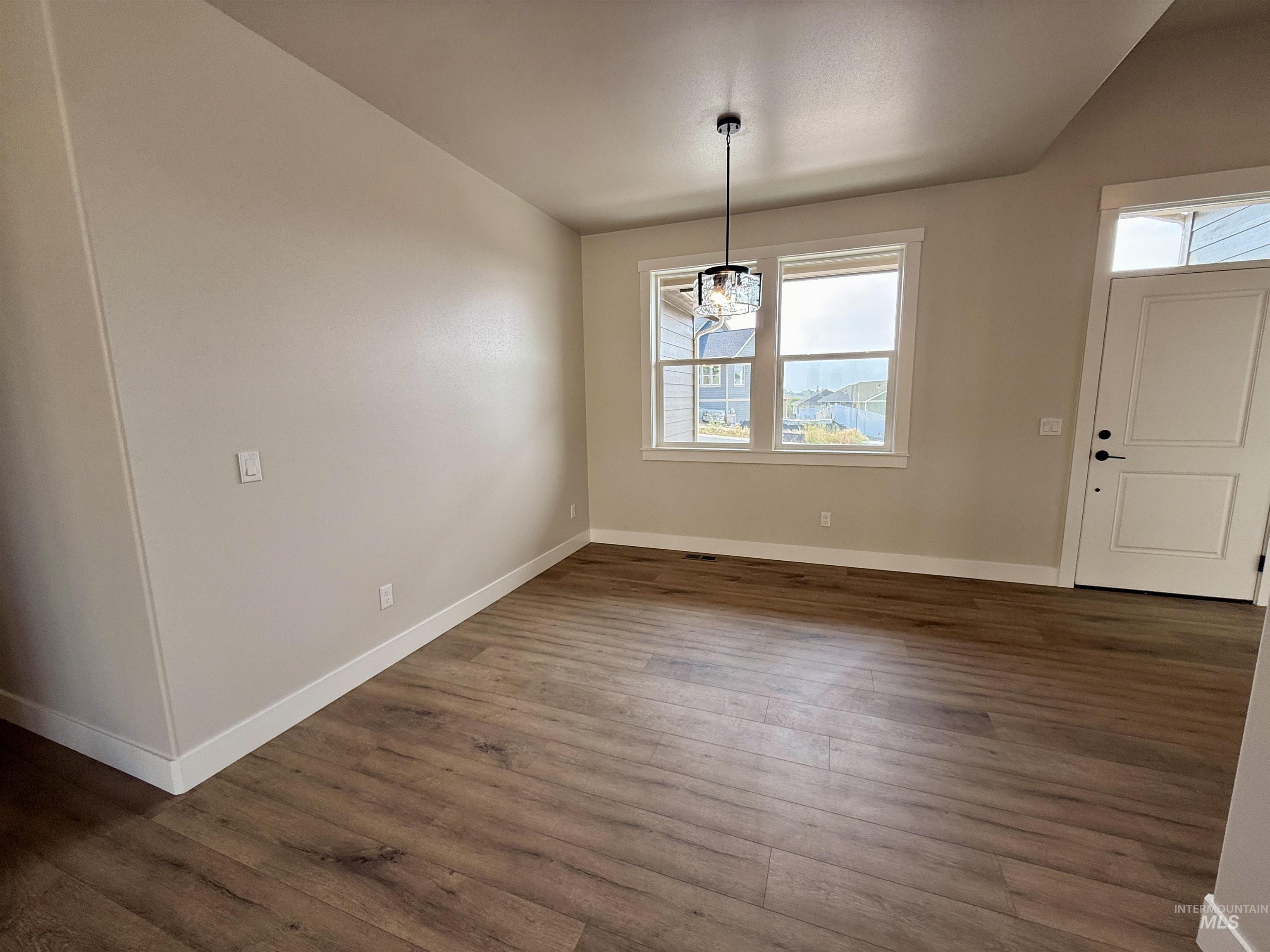 property viewer photo 4