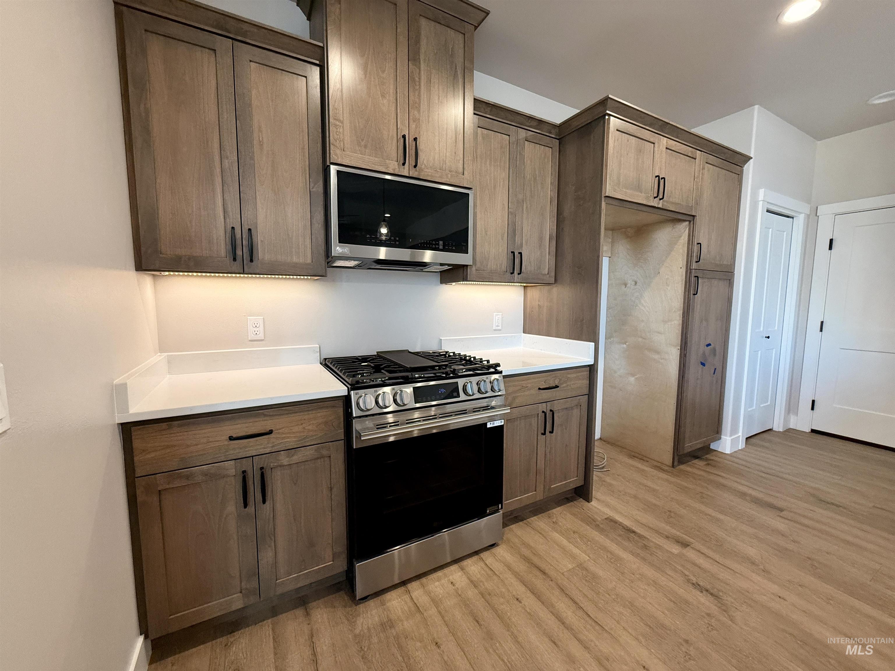 property viewer photo 7