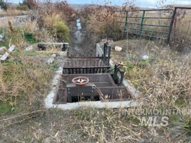 main property photo 25