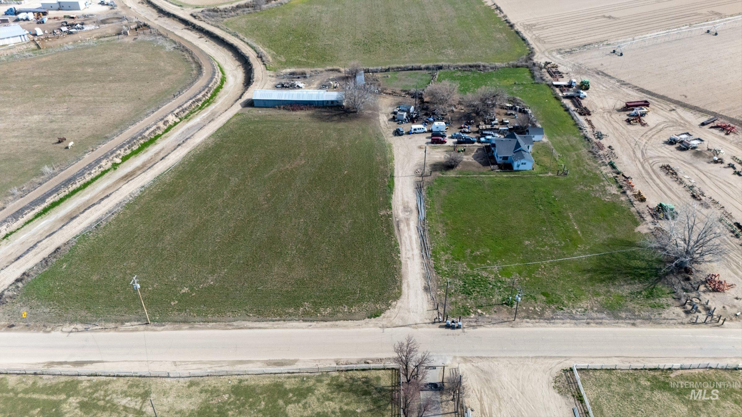 main property photo 26
