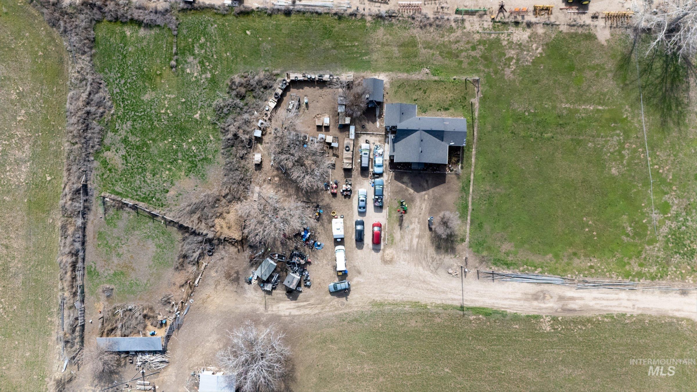 main property photo 39