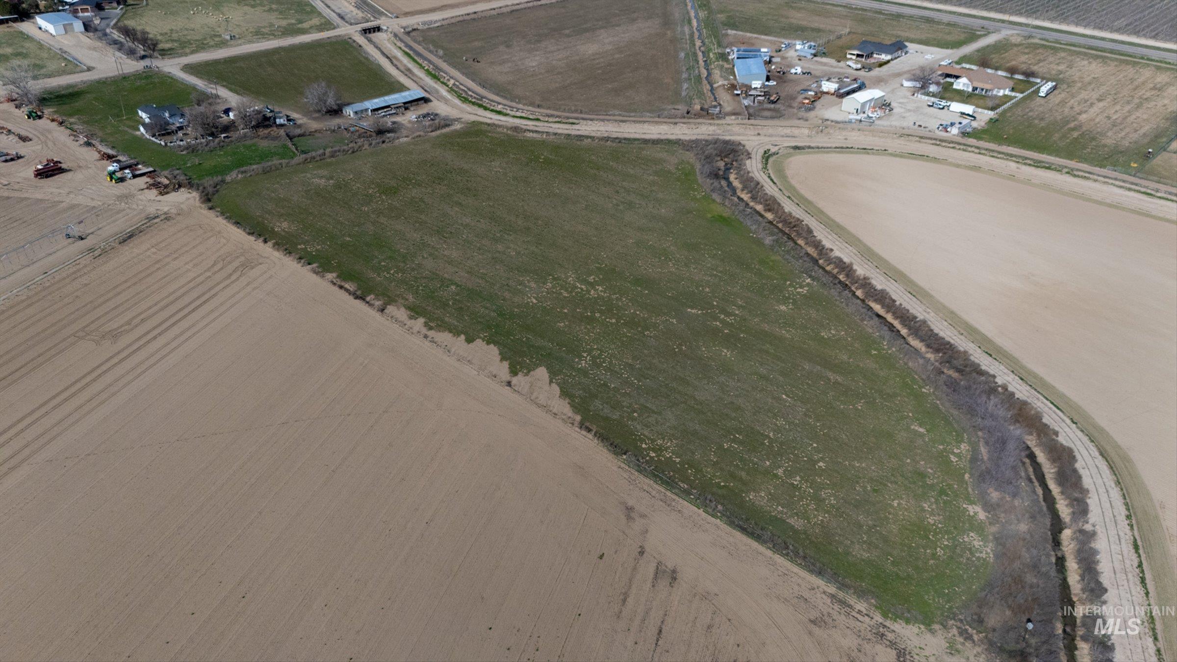 main property photo 45
