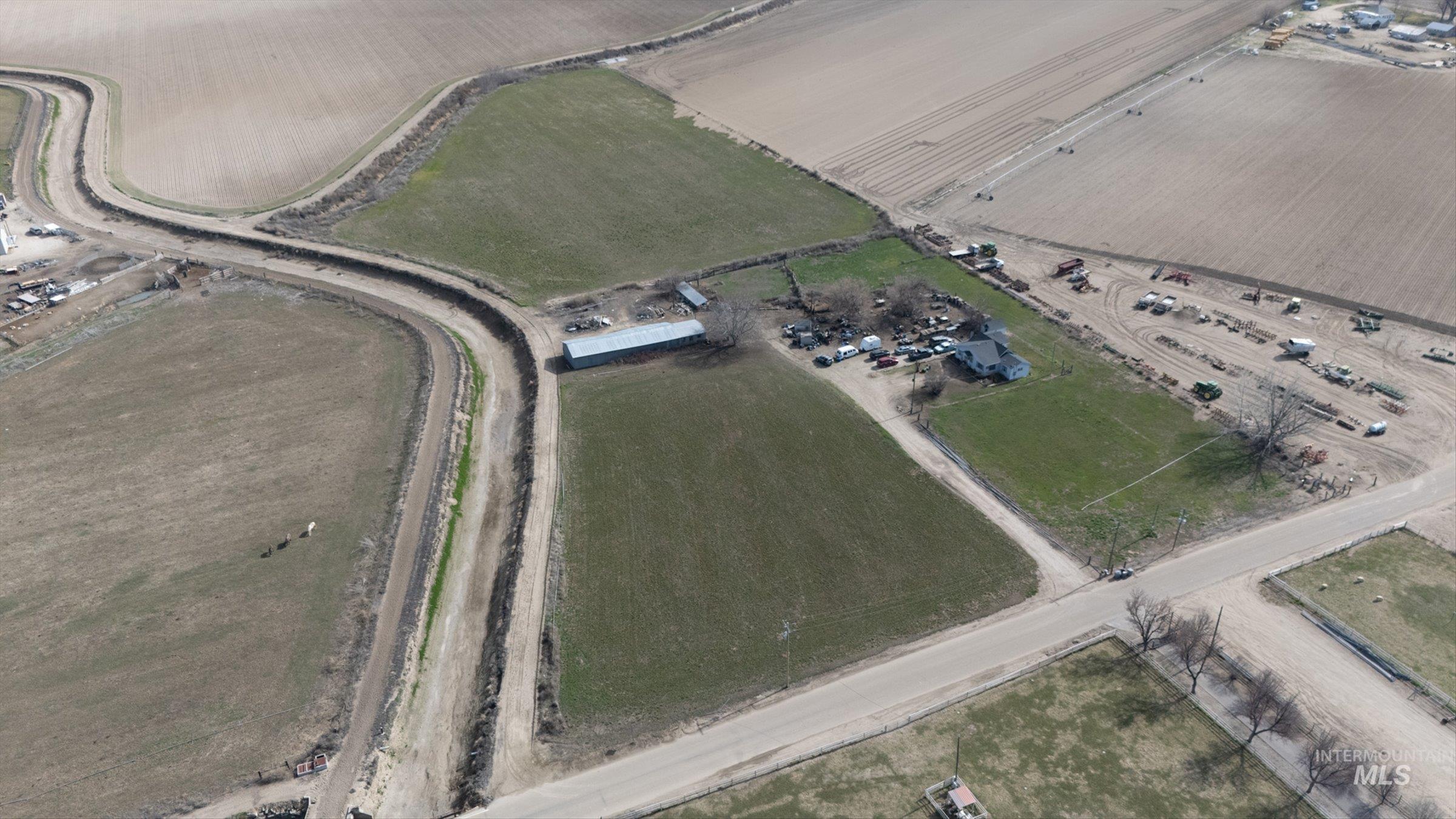 main property photo 47