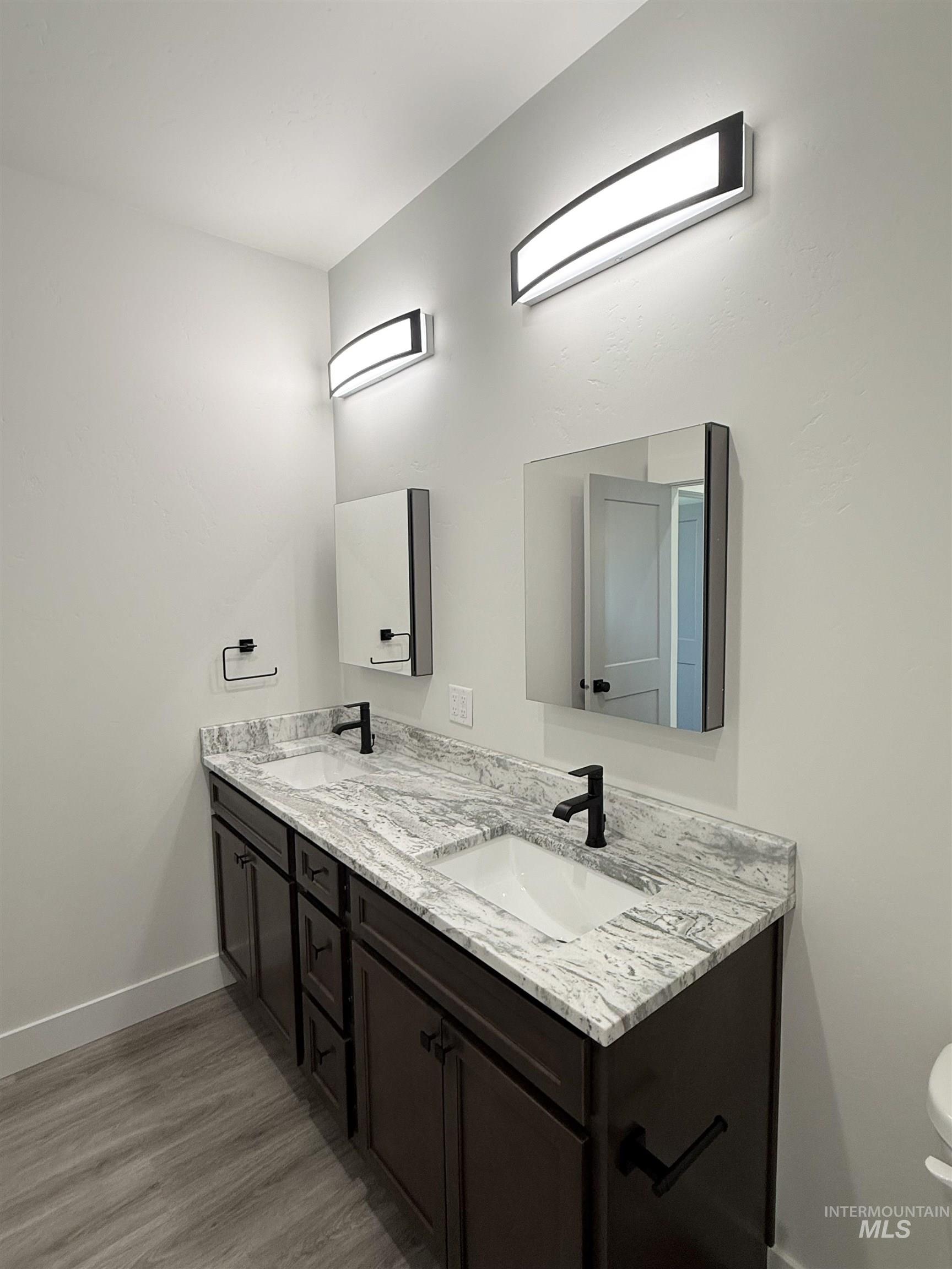 property viewer photo 11