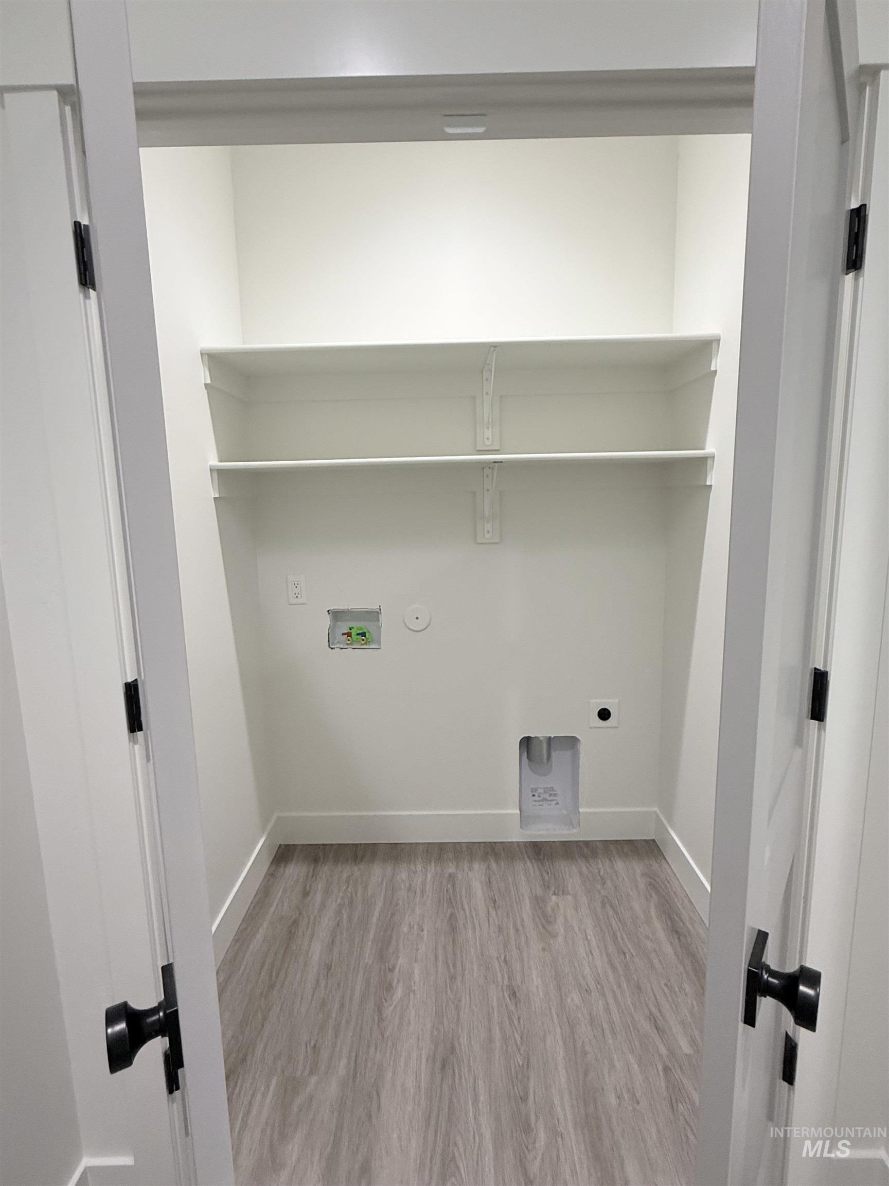 property viewer photo 13