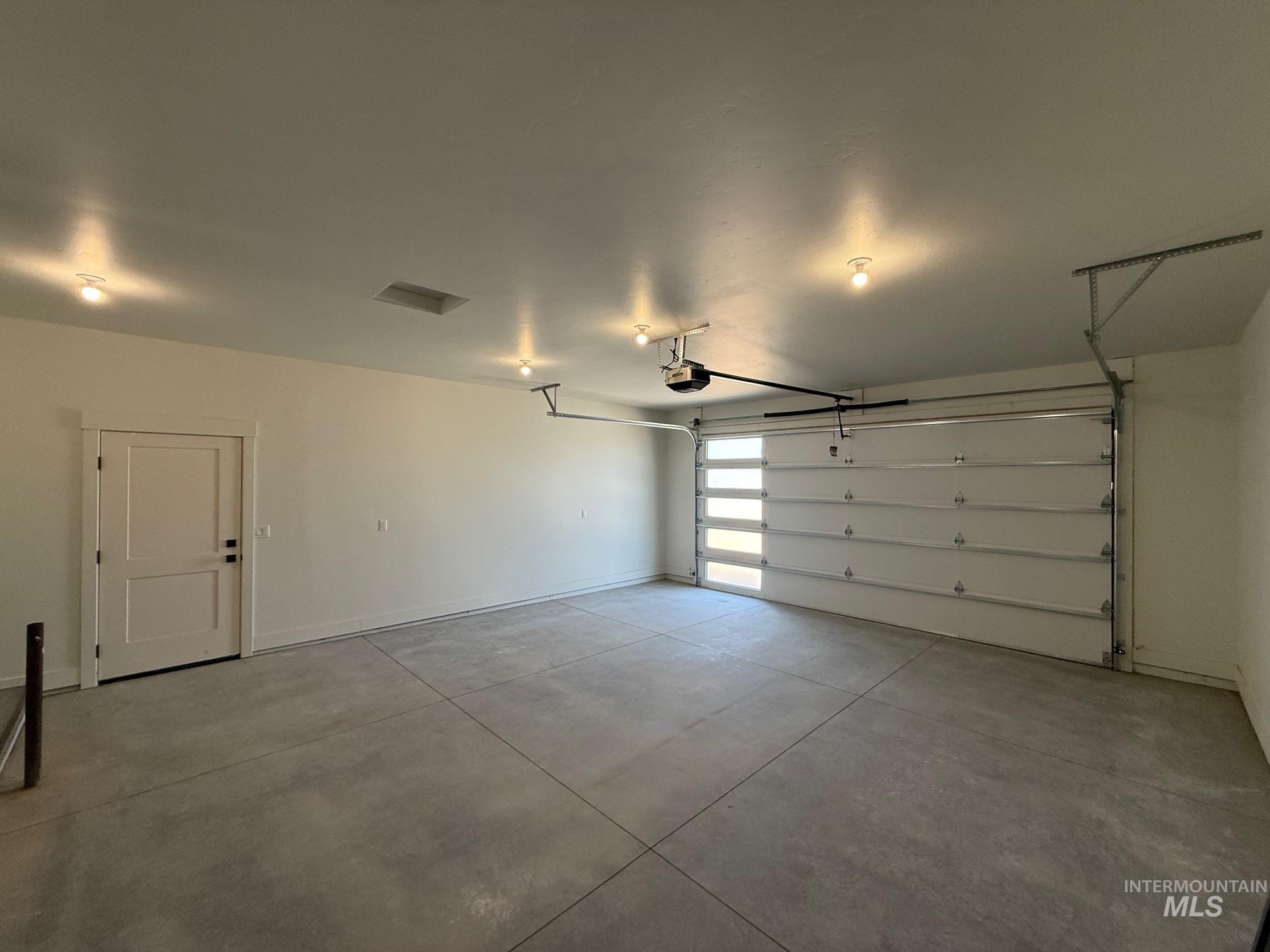property viewer photo 16