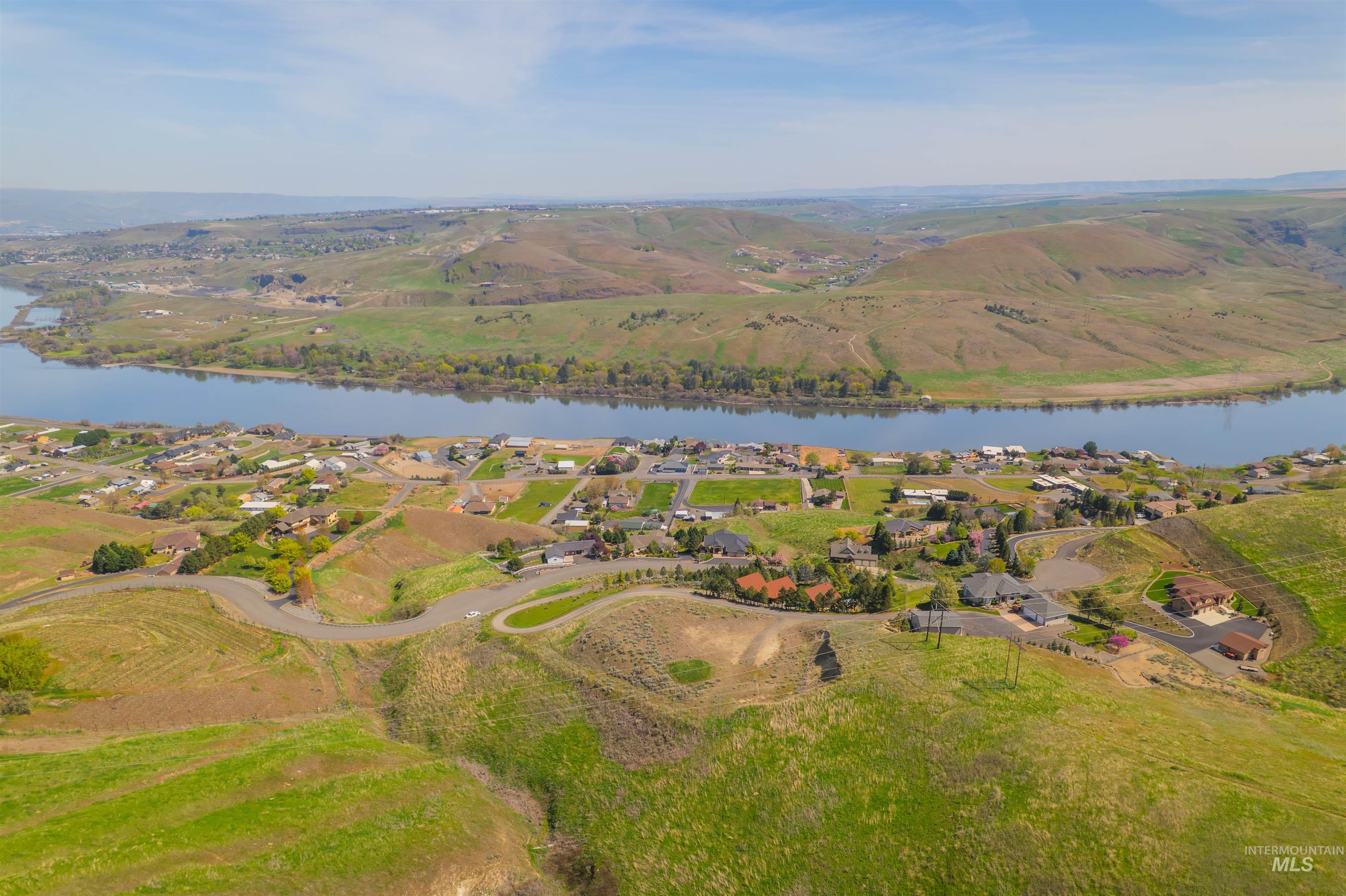 main property photo 3