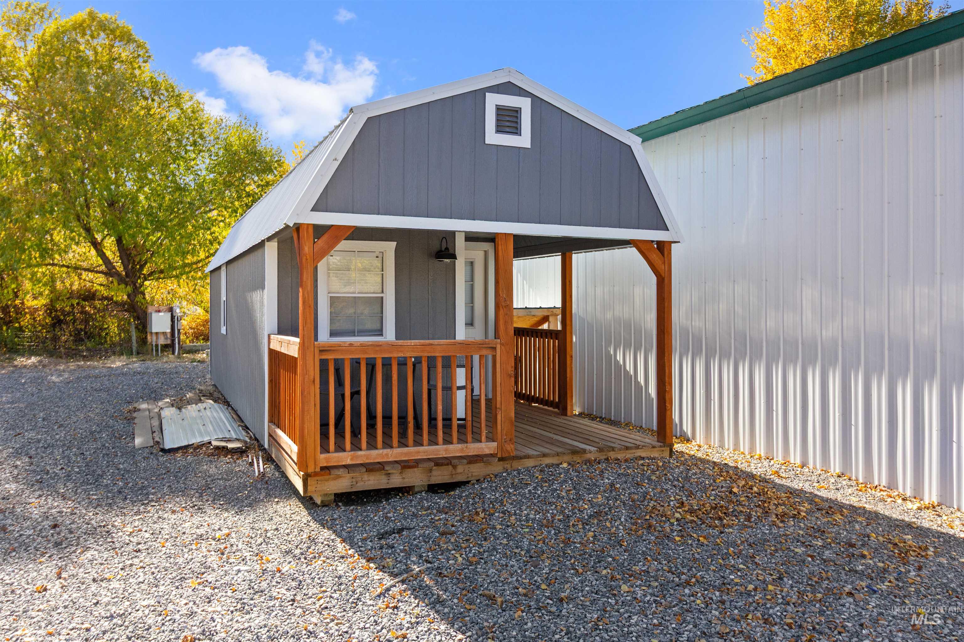 main property photo 38