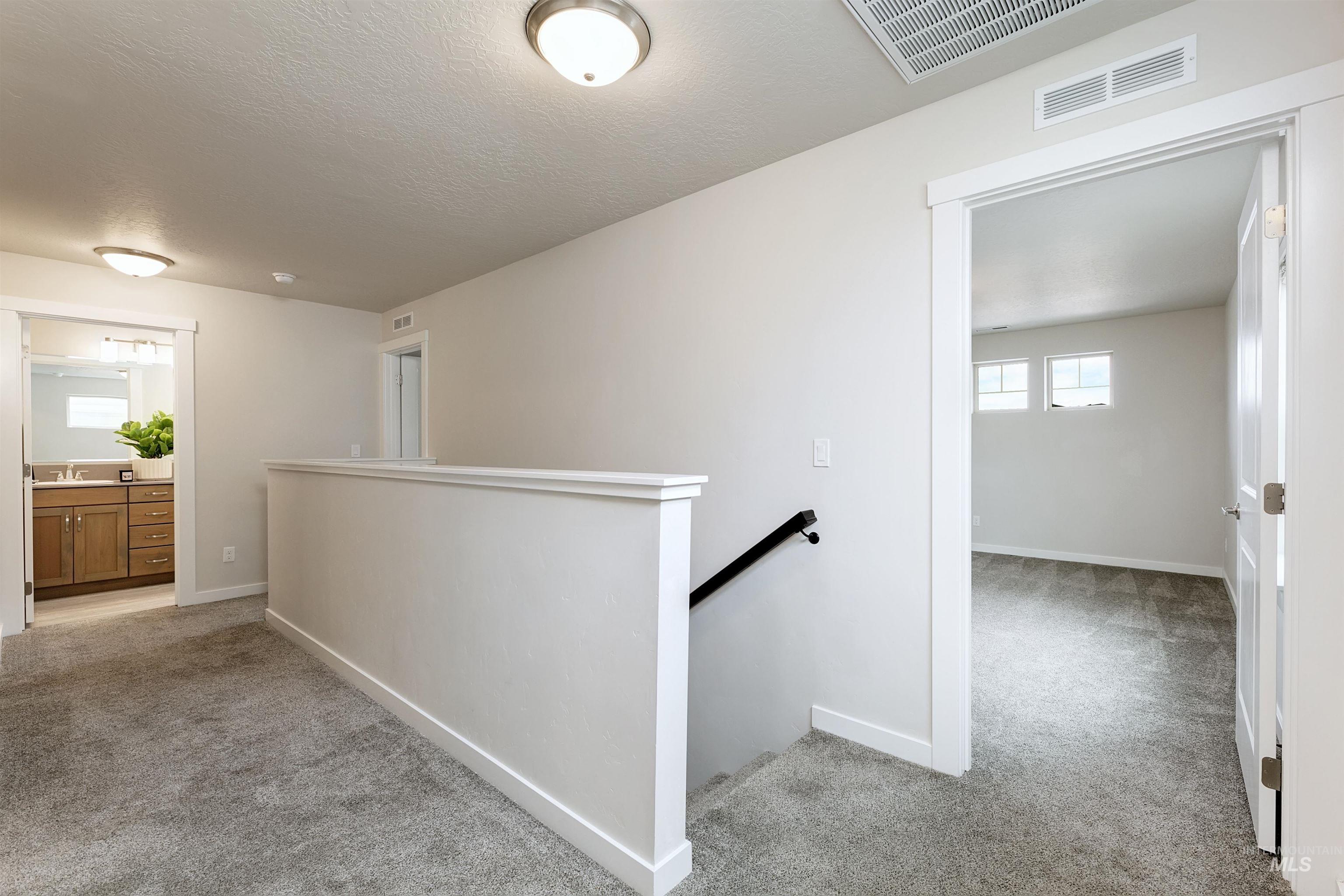 property viewer photo 15
