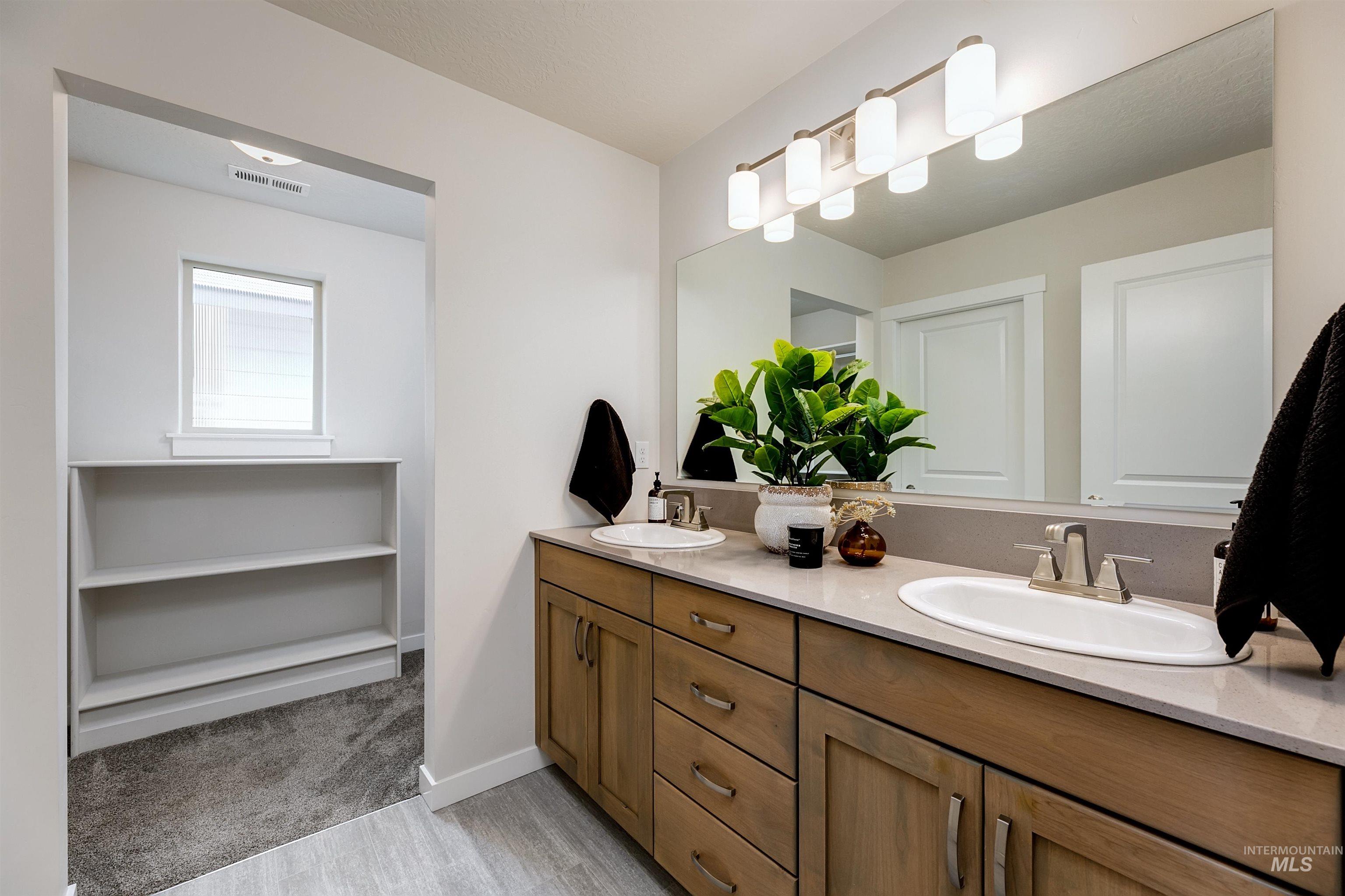 property viewer photo 19