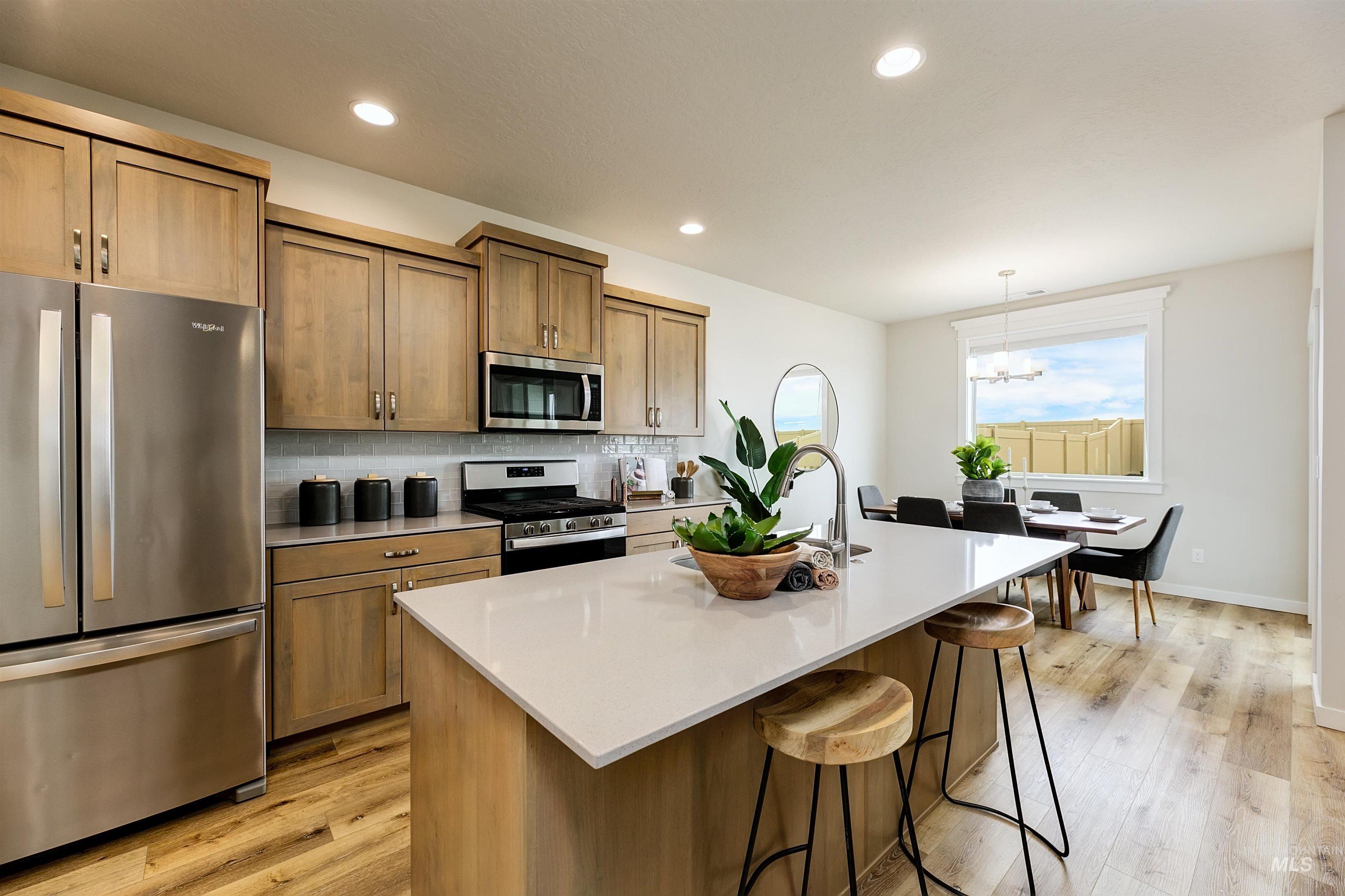 property viewer photo 2
