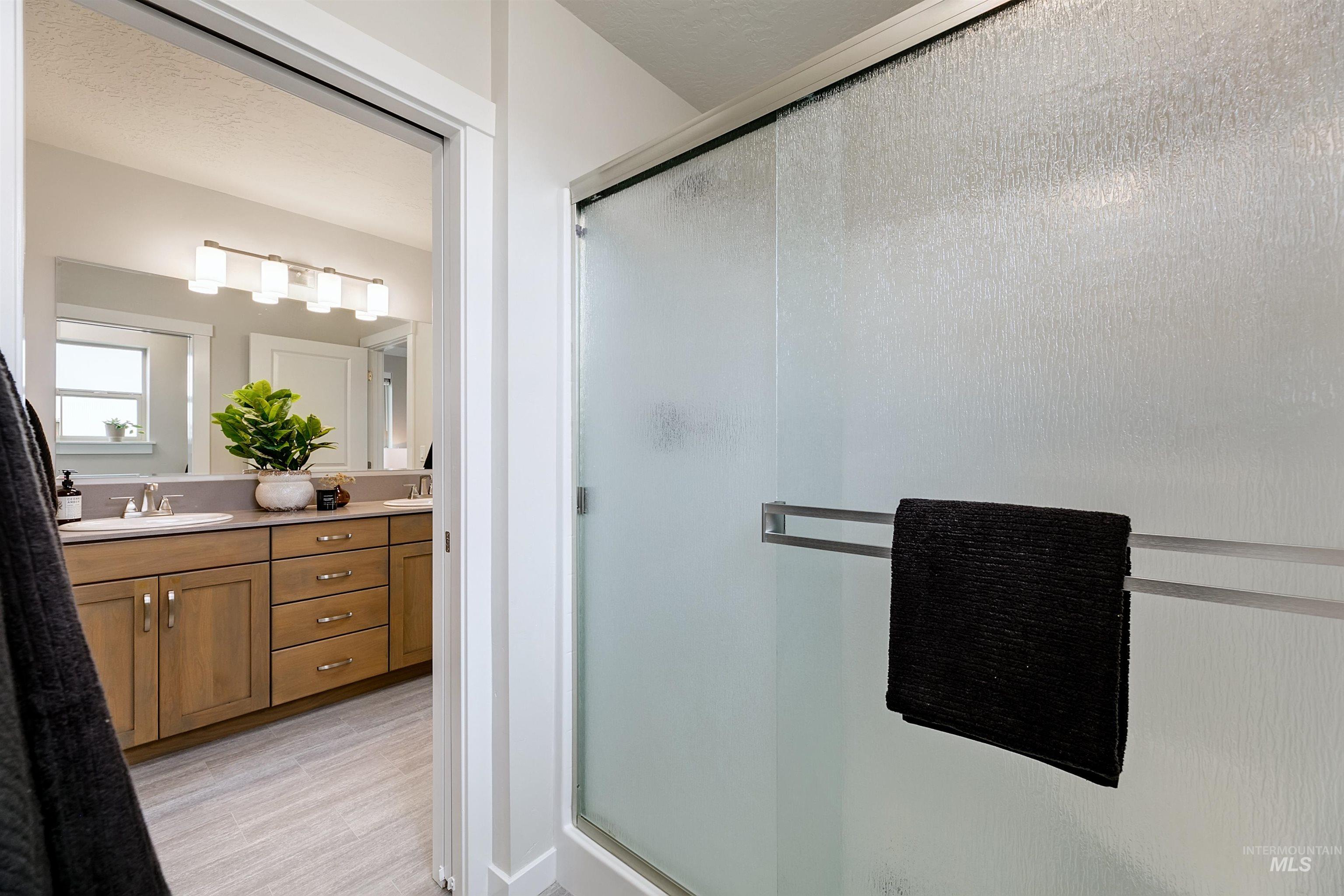 property viewer photo 21