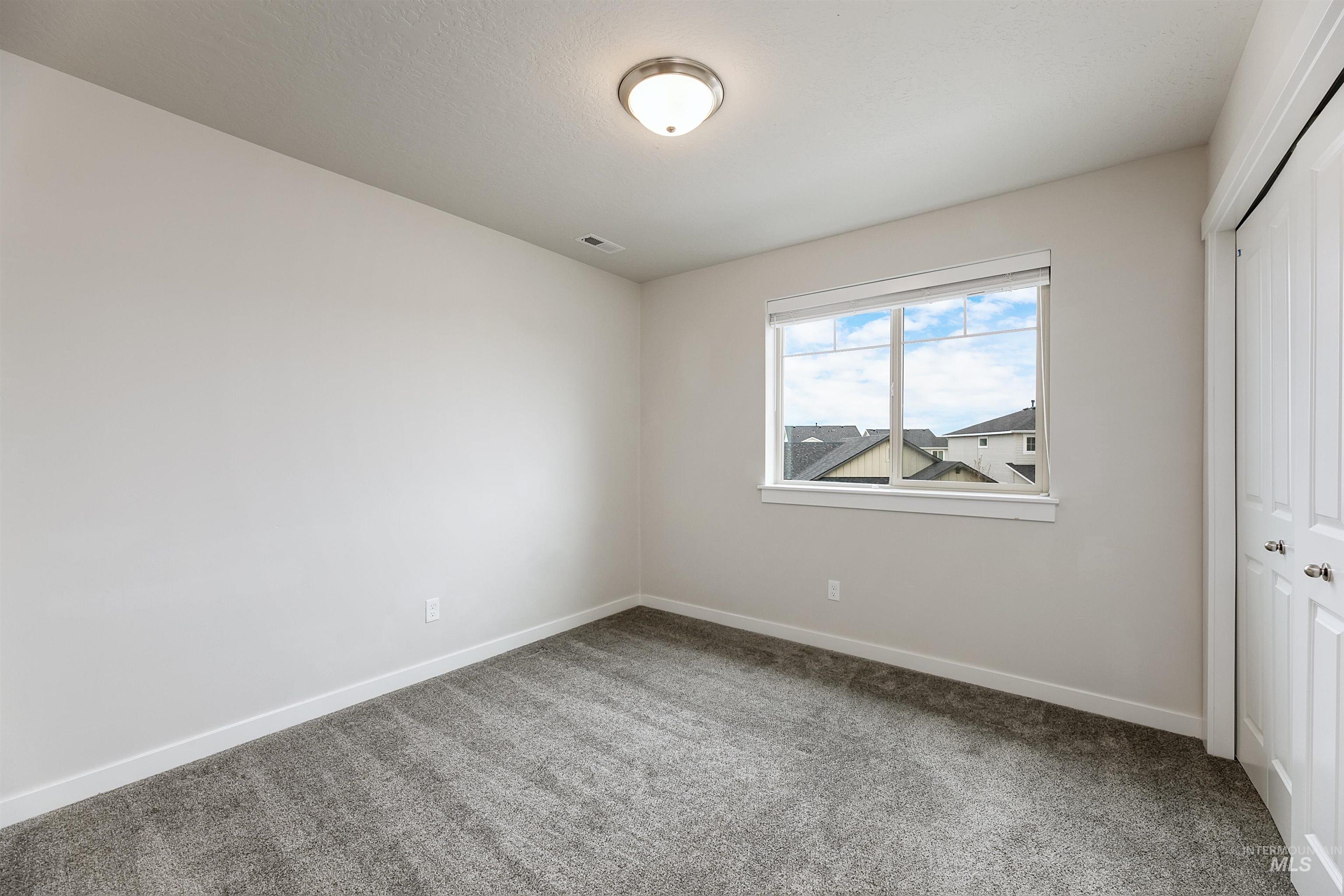 property viewer photo 24