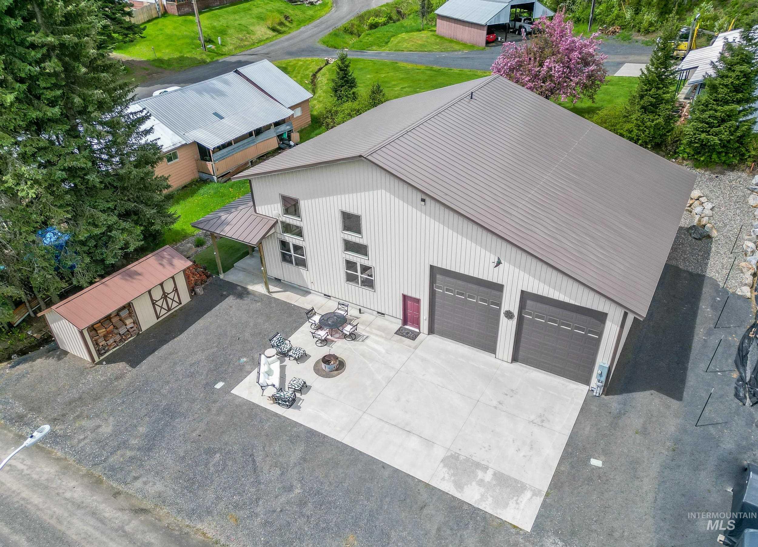 main property photo 43