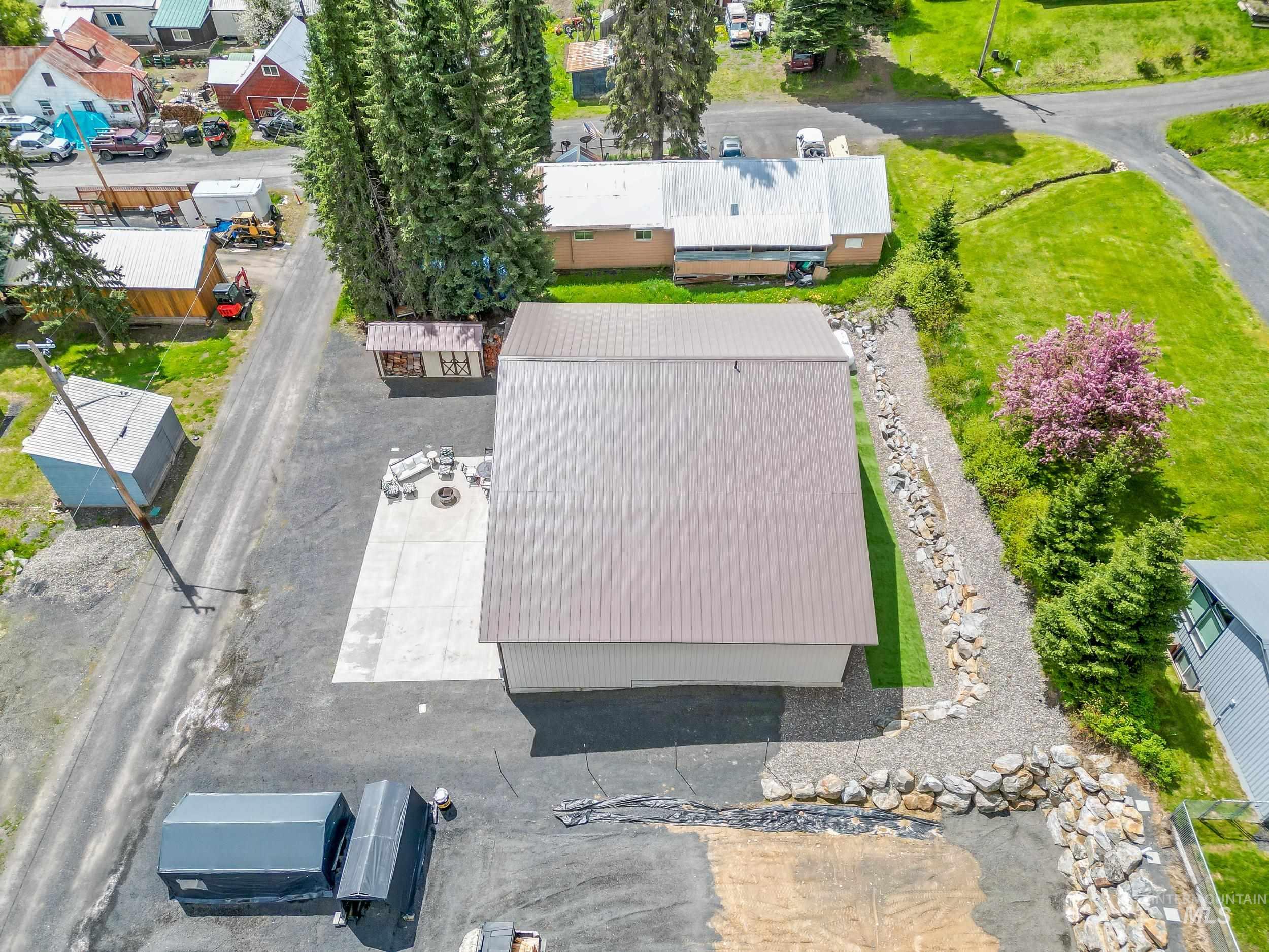 main property photo 44