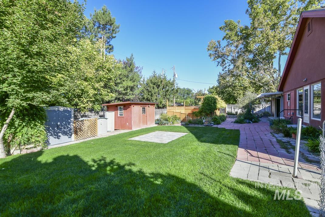 main property photo 38