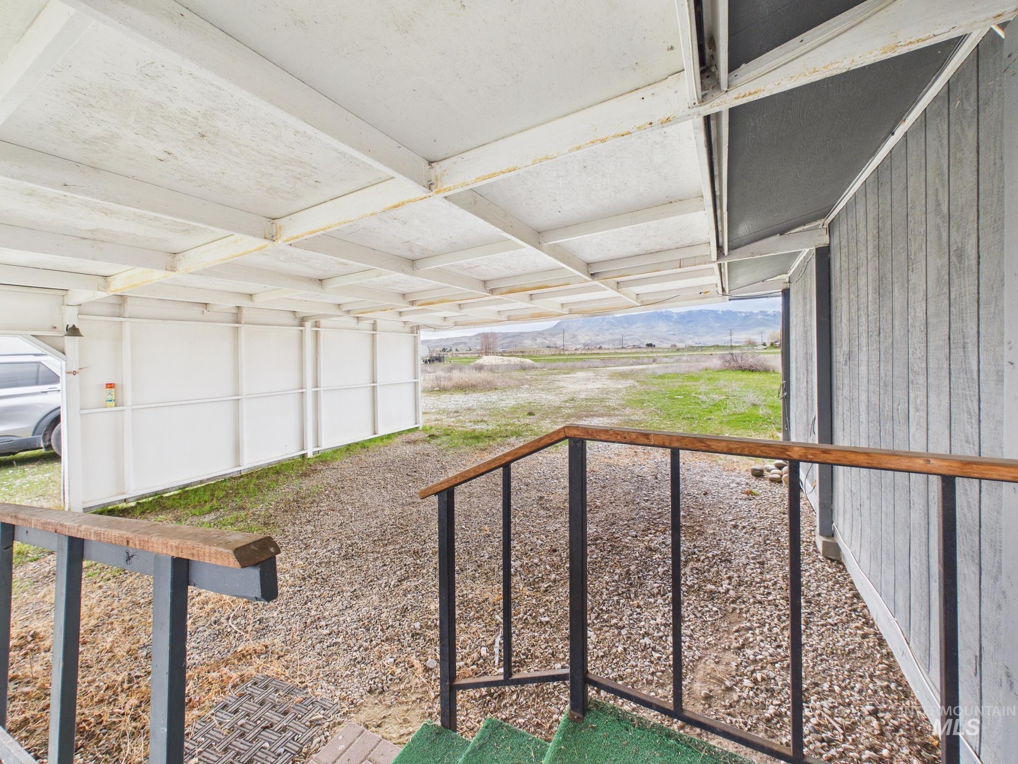 main property photo 13
