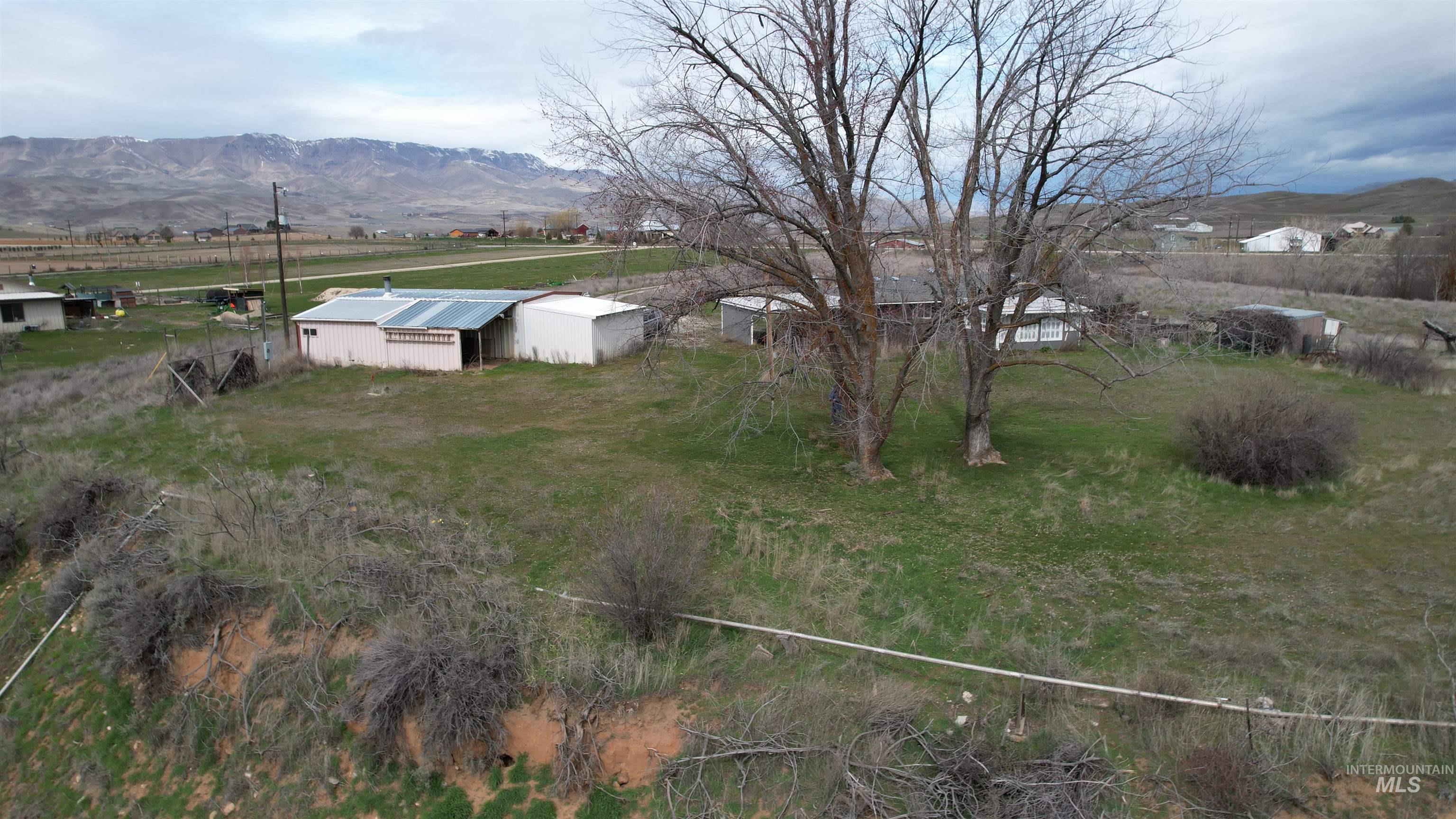 main property photo 29