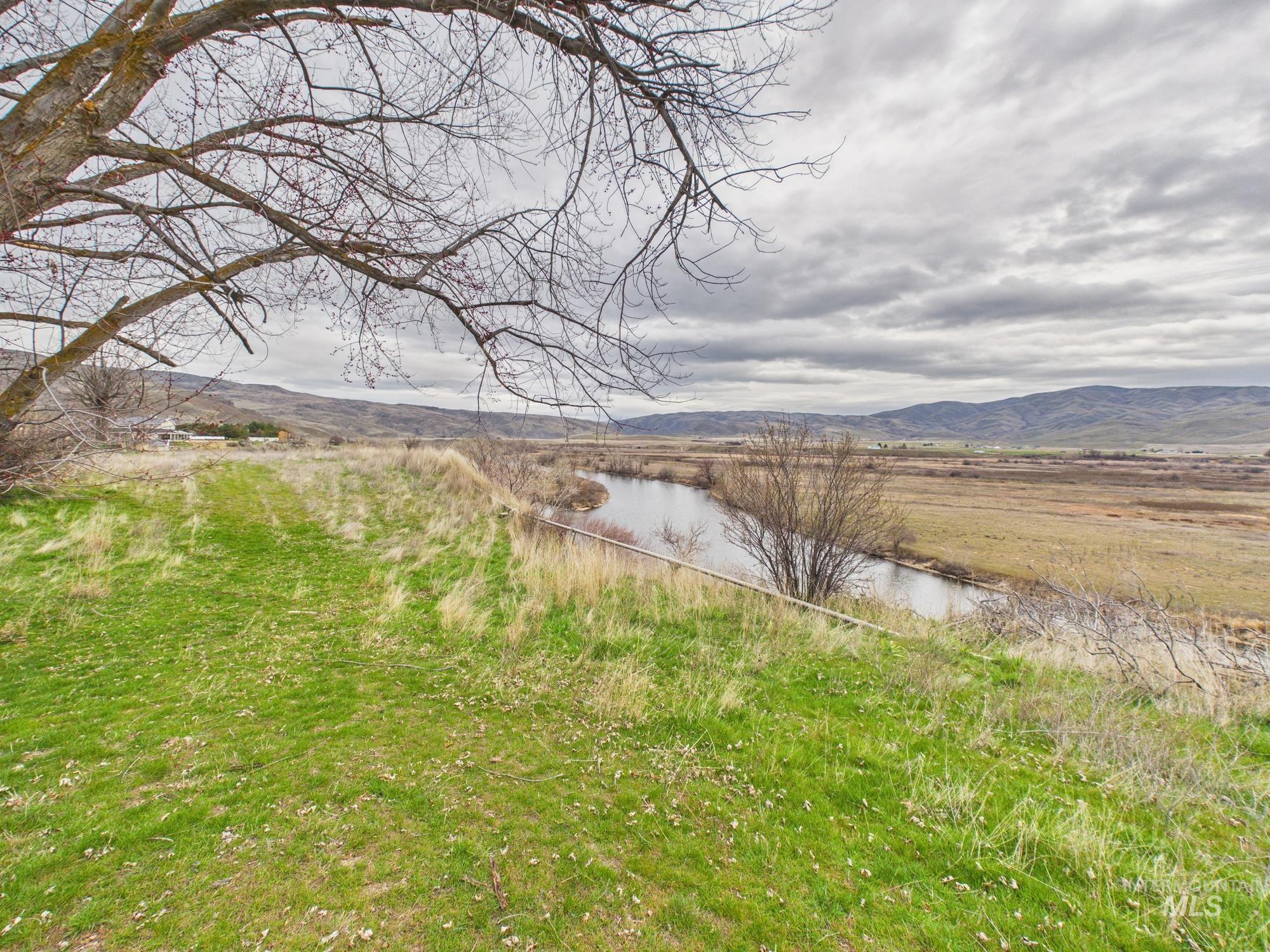 main property photo 43