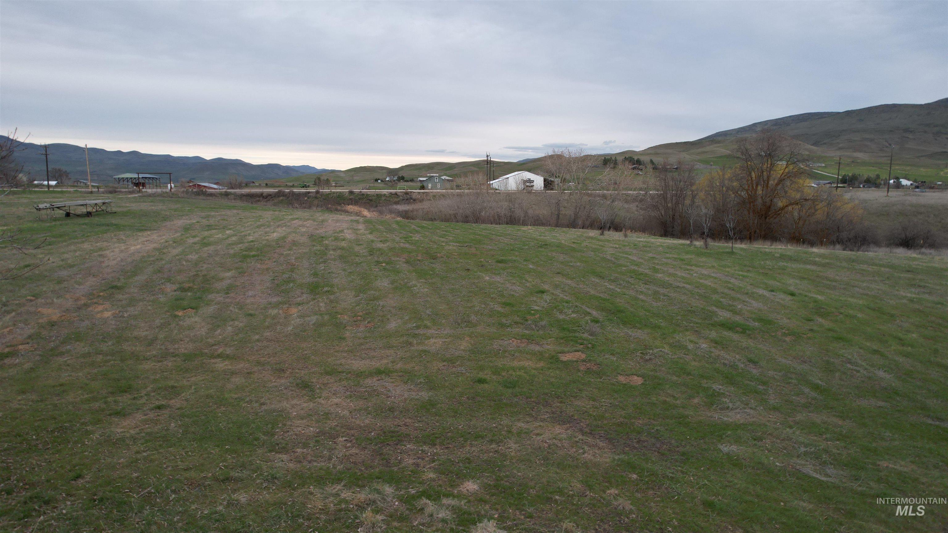 main property photo 48