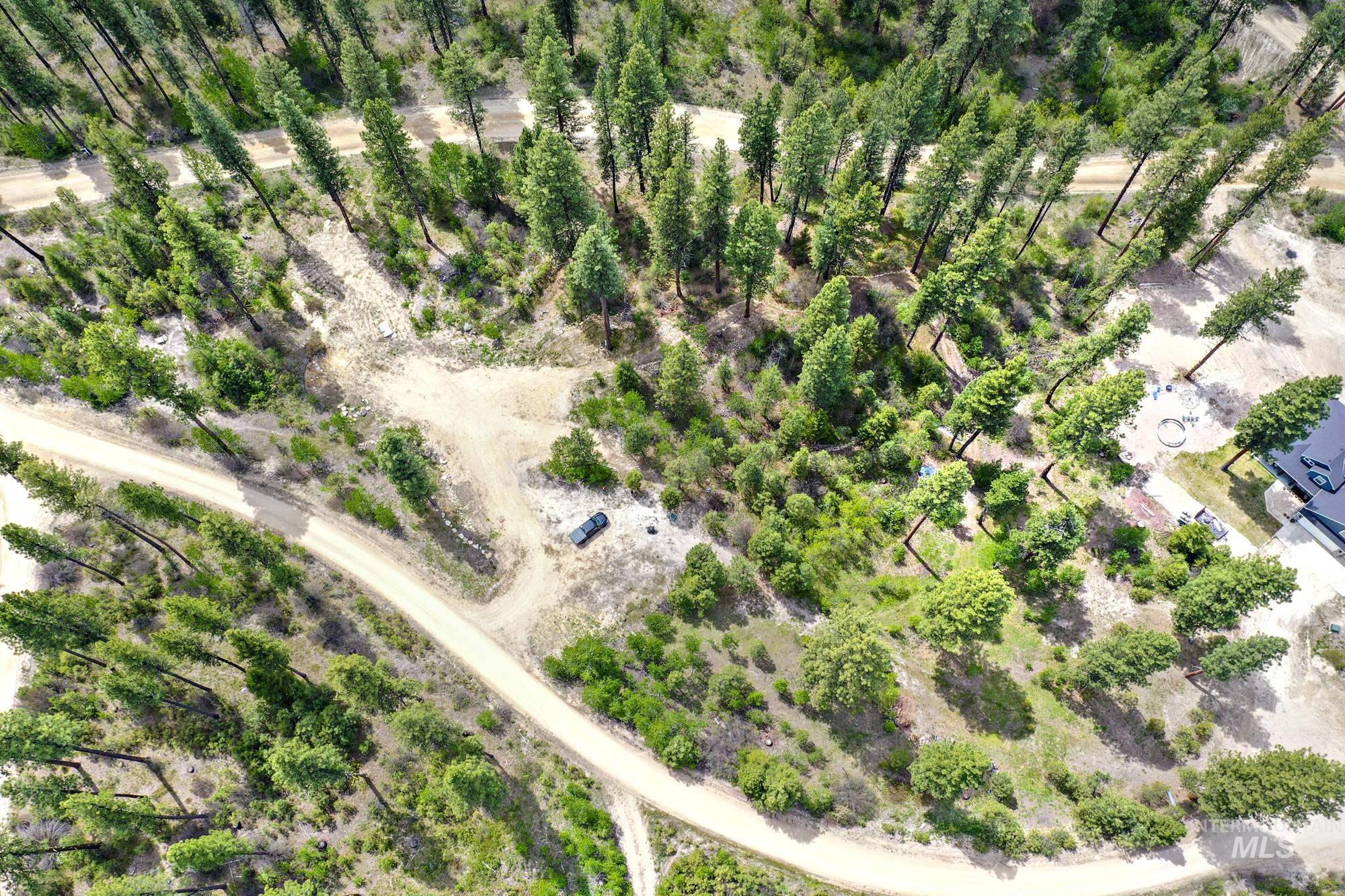 main property photo 37