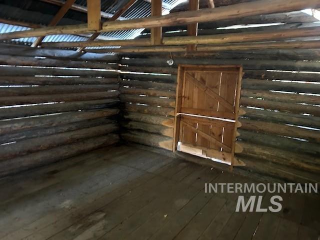 main property photo 36