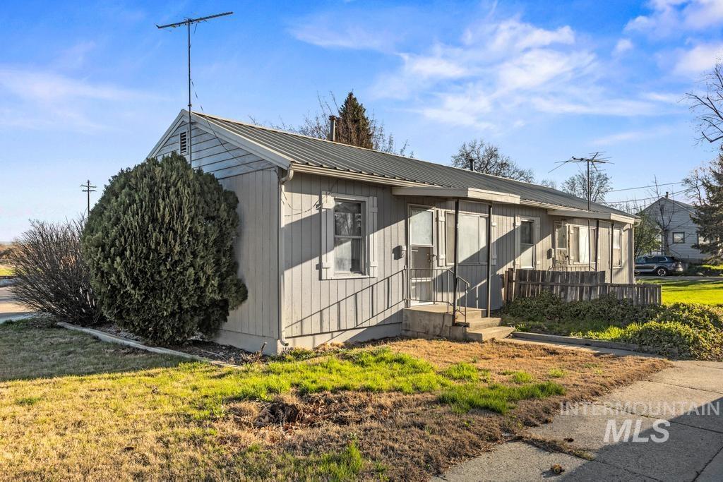 main property photo 4