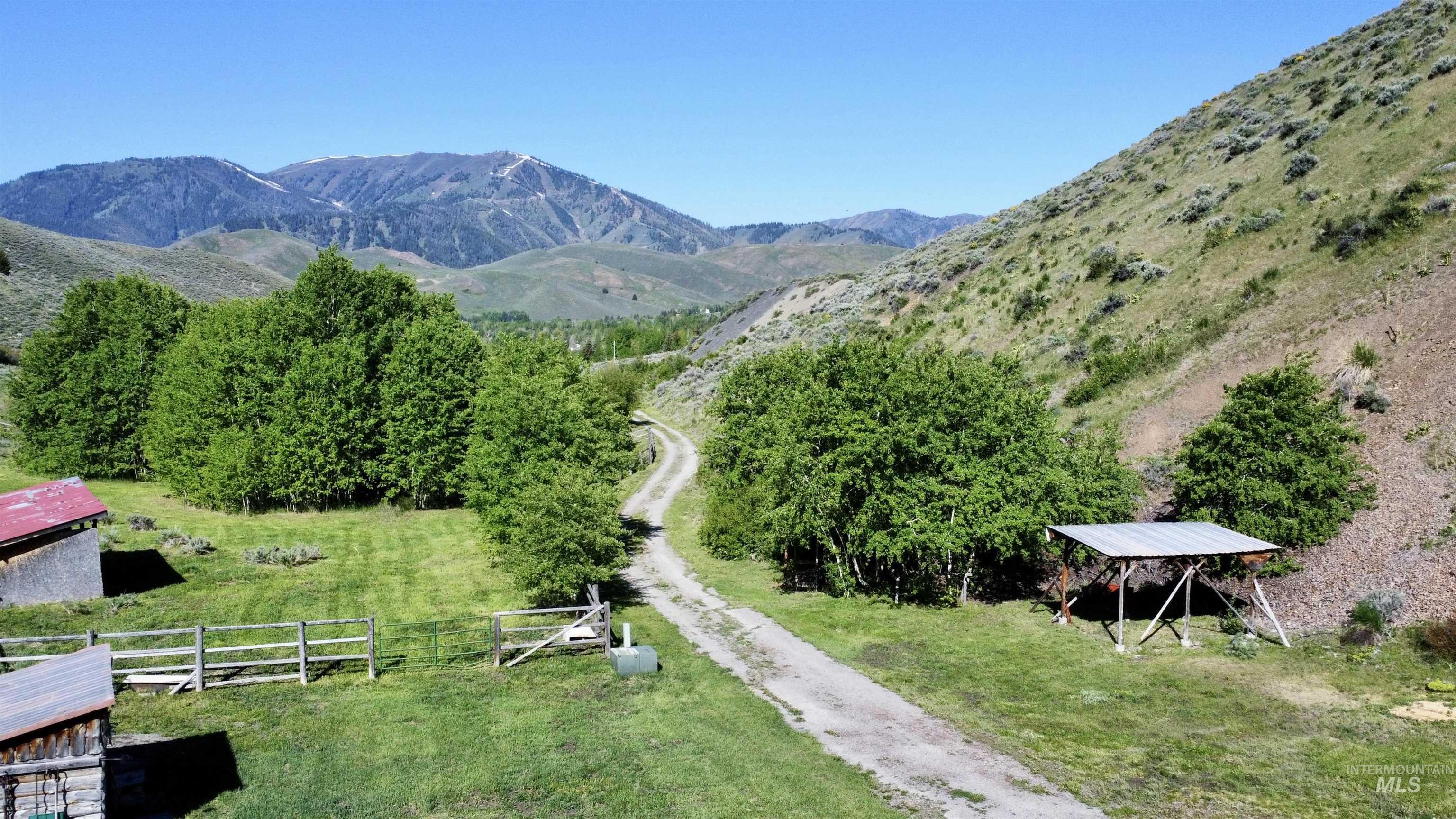 main property photo 10