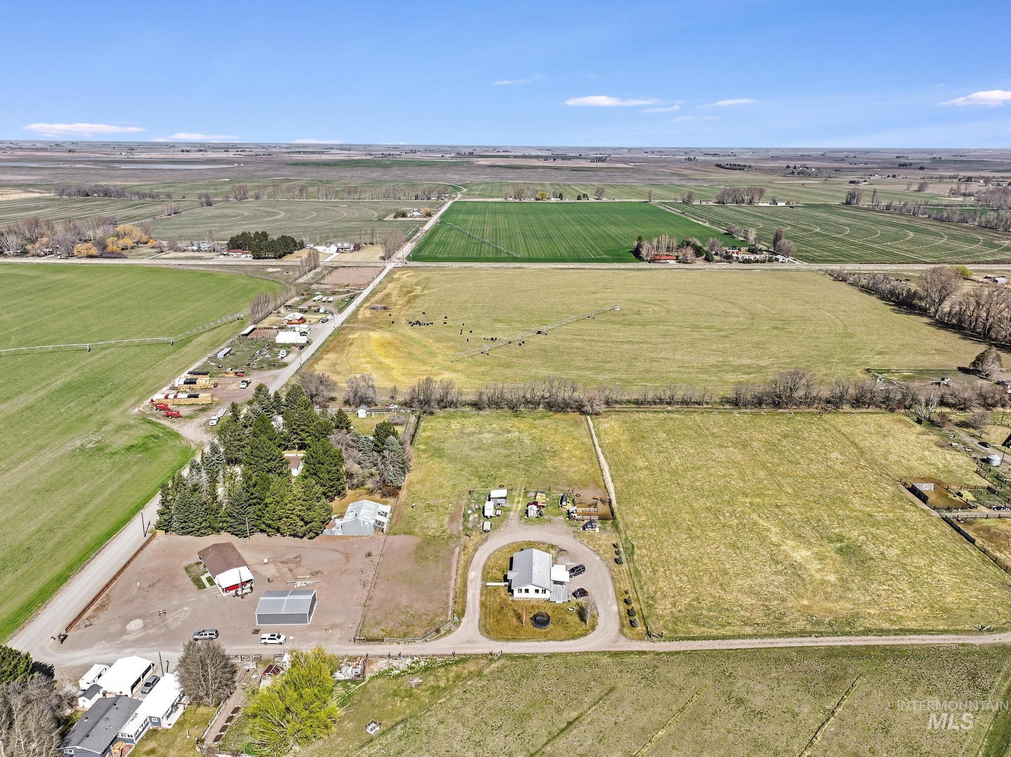 main property photo 33