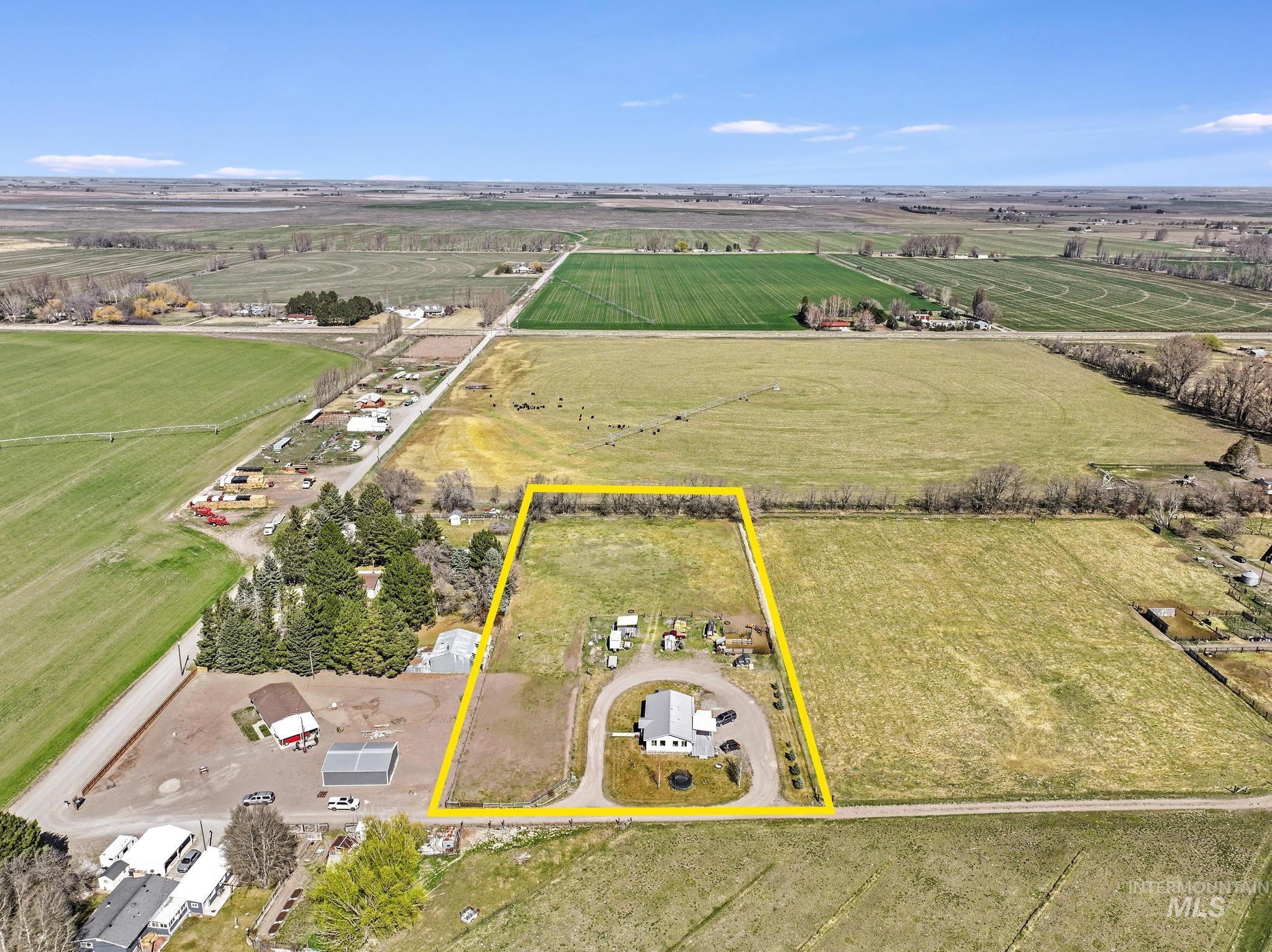 main property photo 37