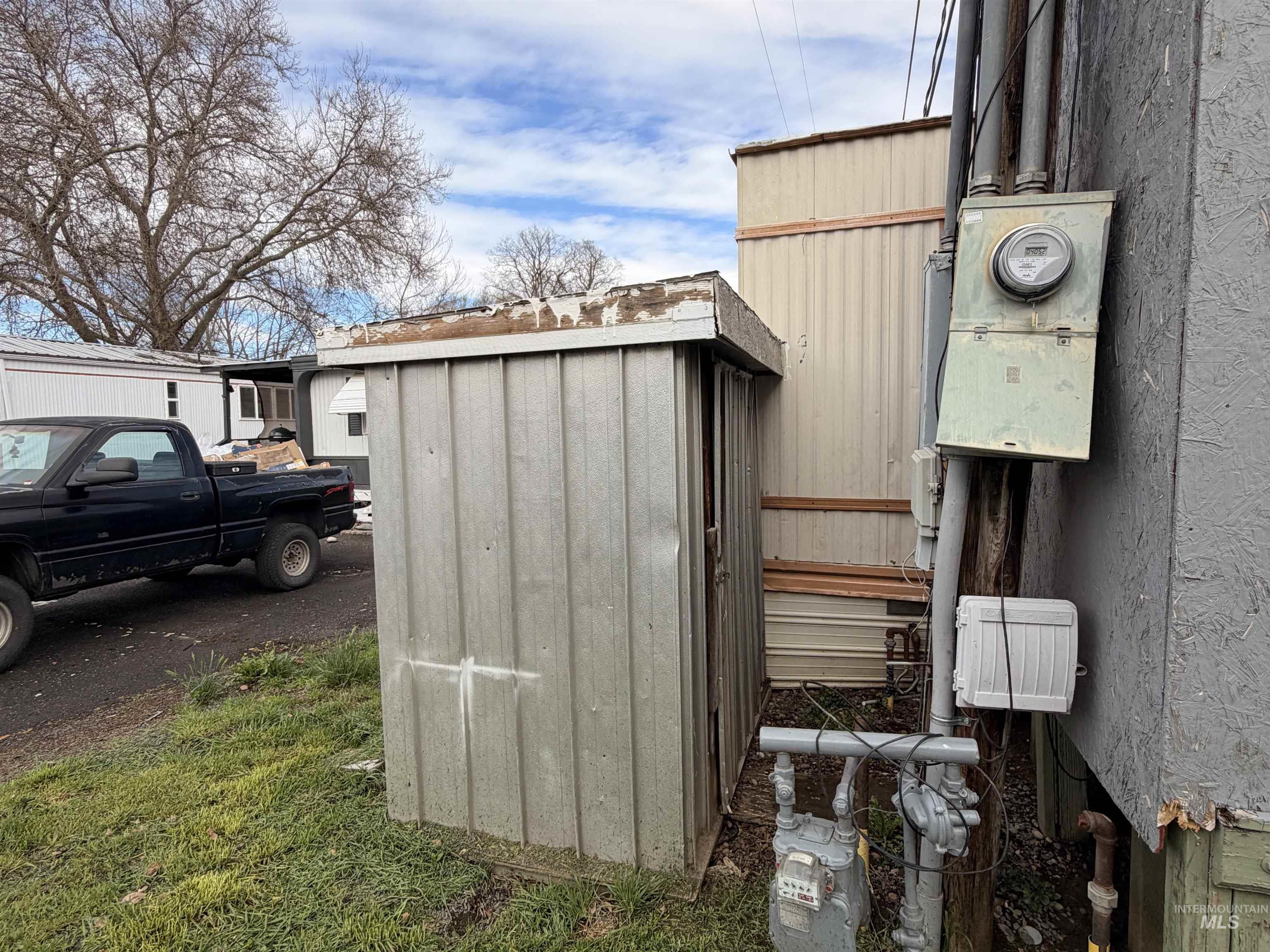 main property photo 41