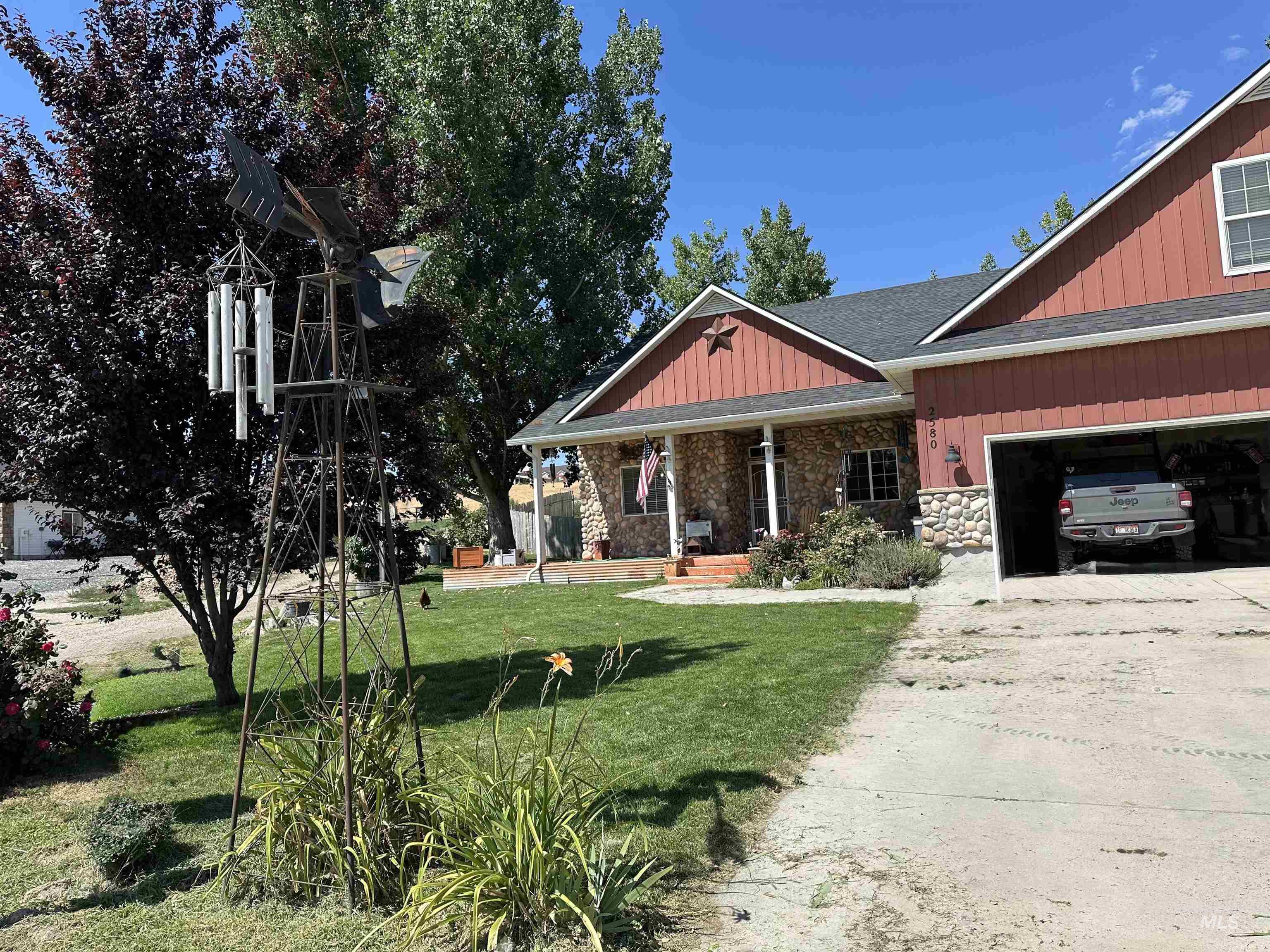 main property photo 2