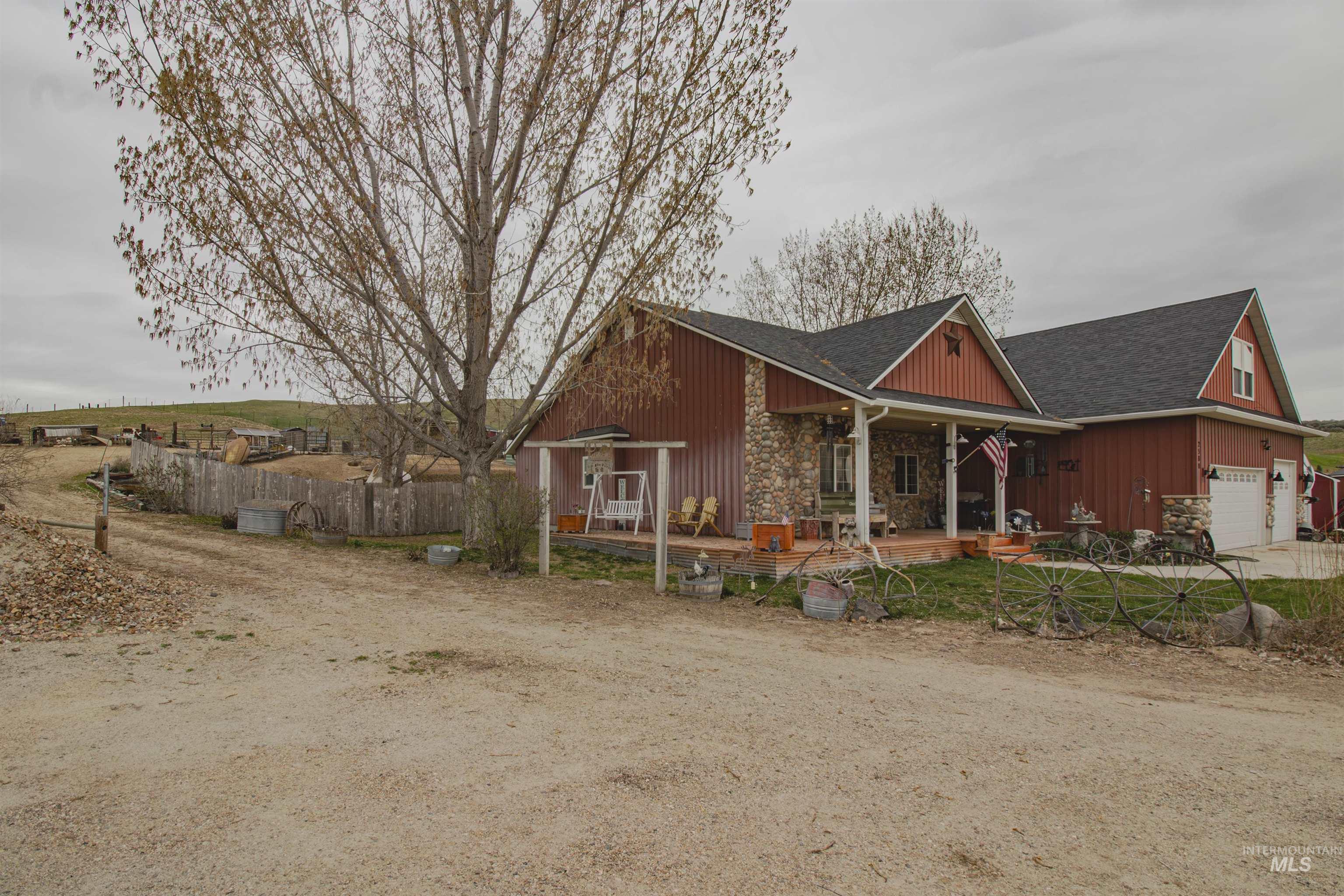 main property photo 35