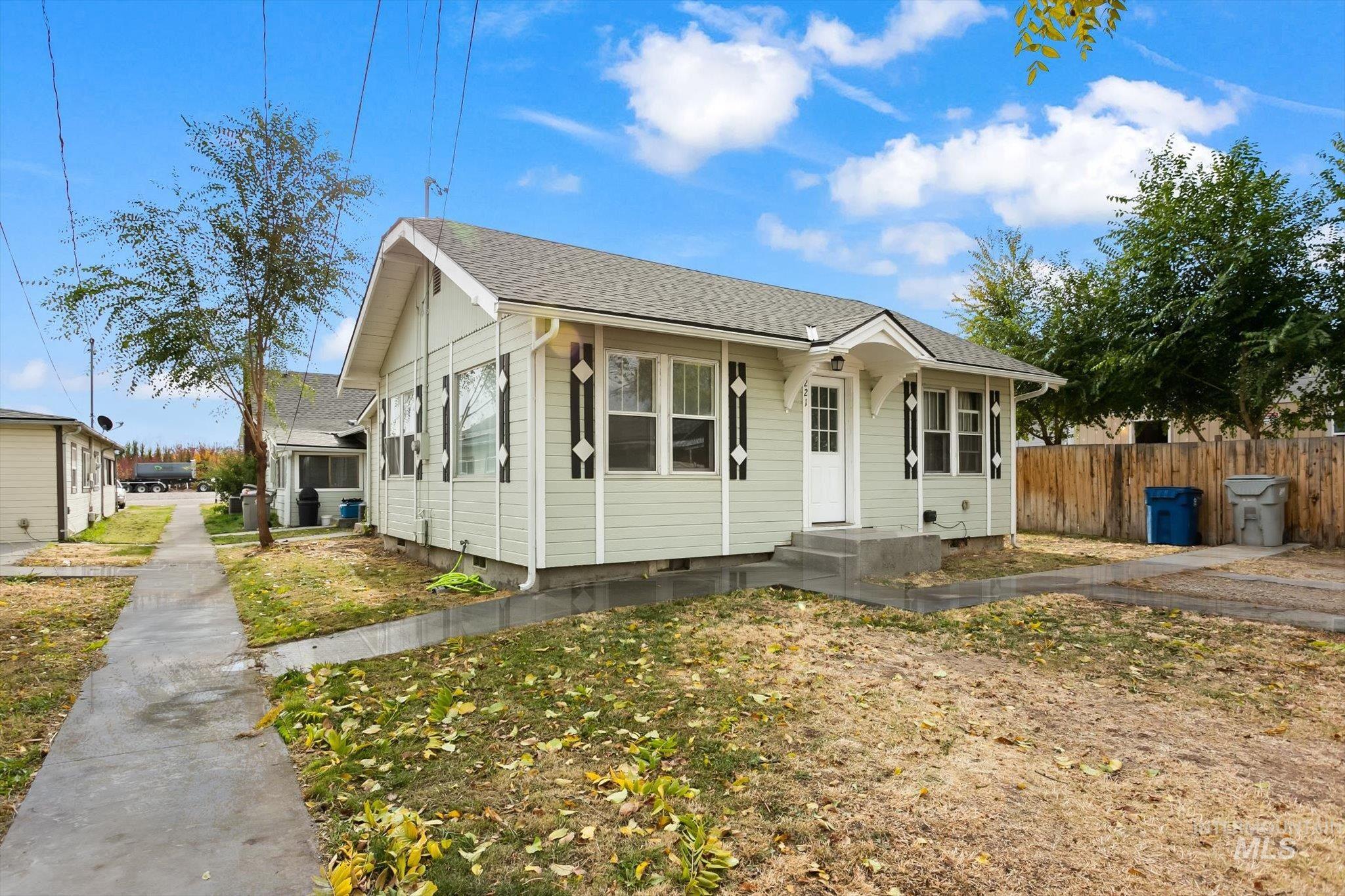main property photo 27
