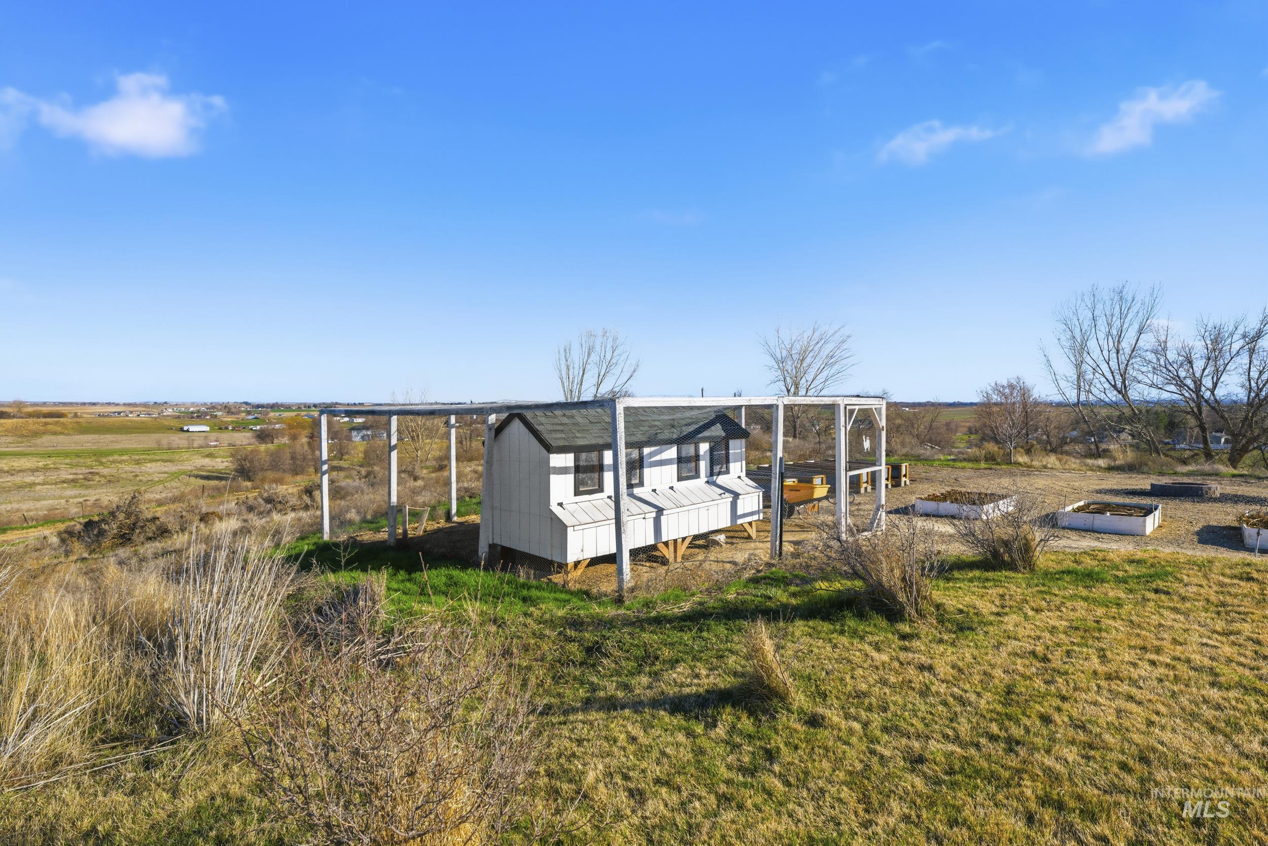 main property photo 46