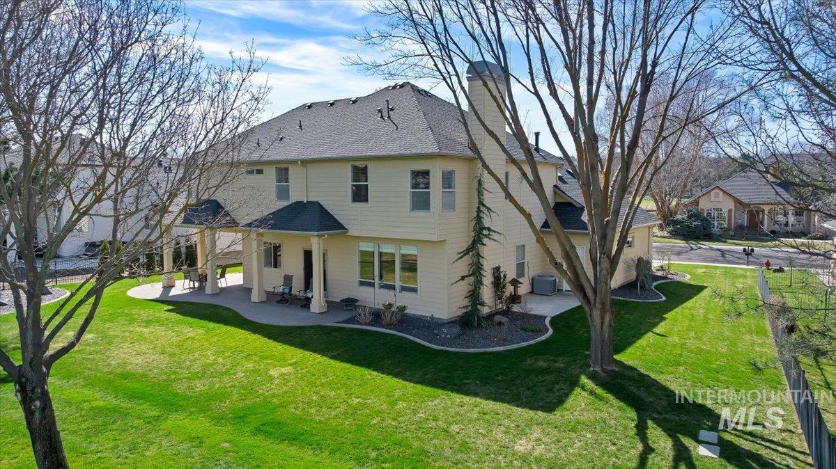 main property photo 37