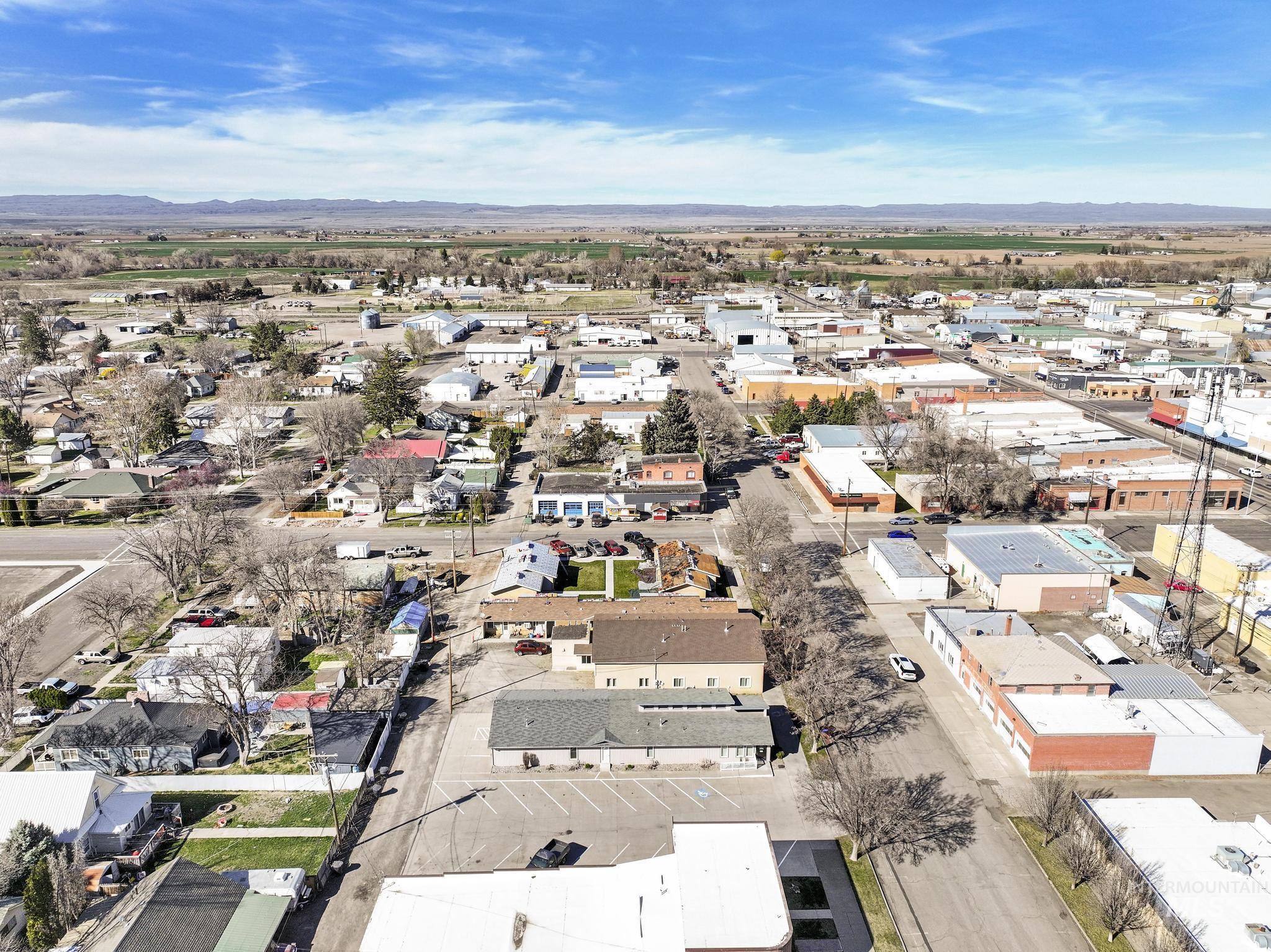 main property photo 25