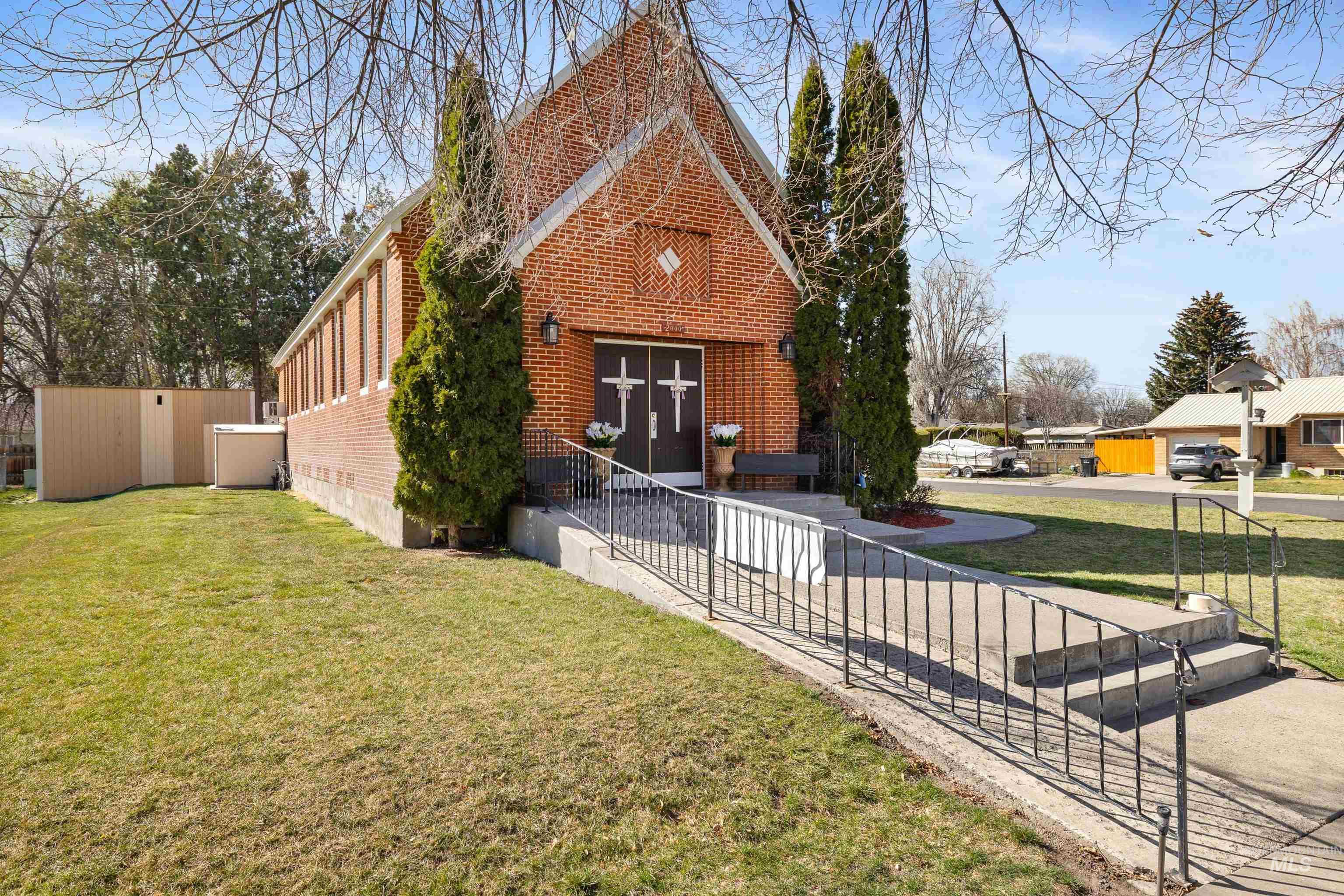 main property photo 1