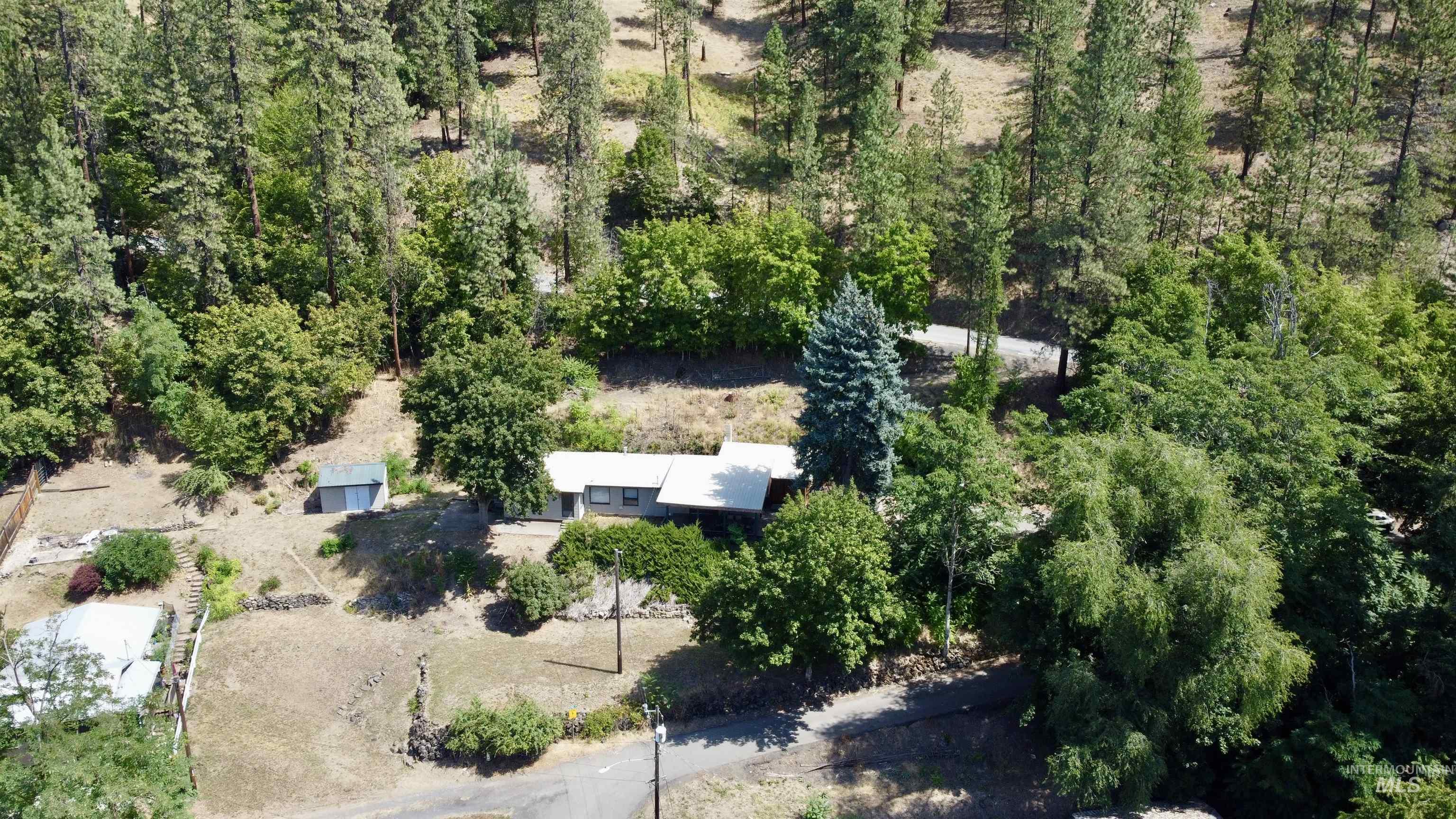 main property photo 39