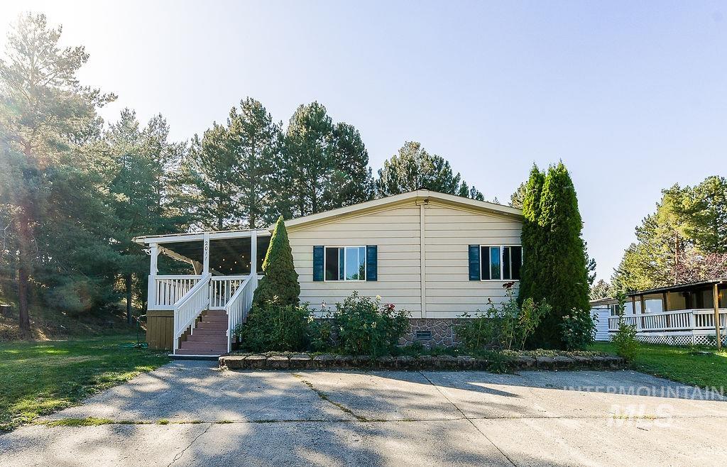 main property photo 2