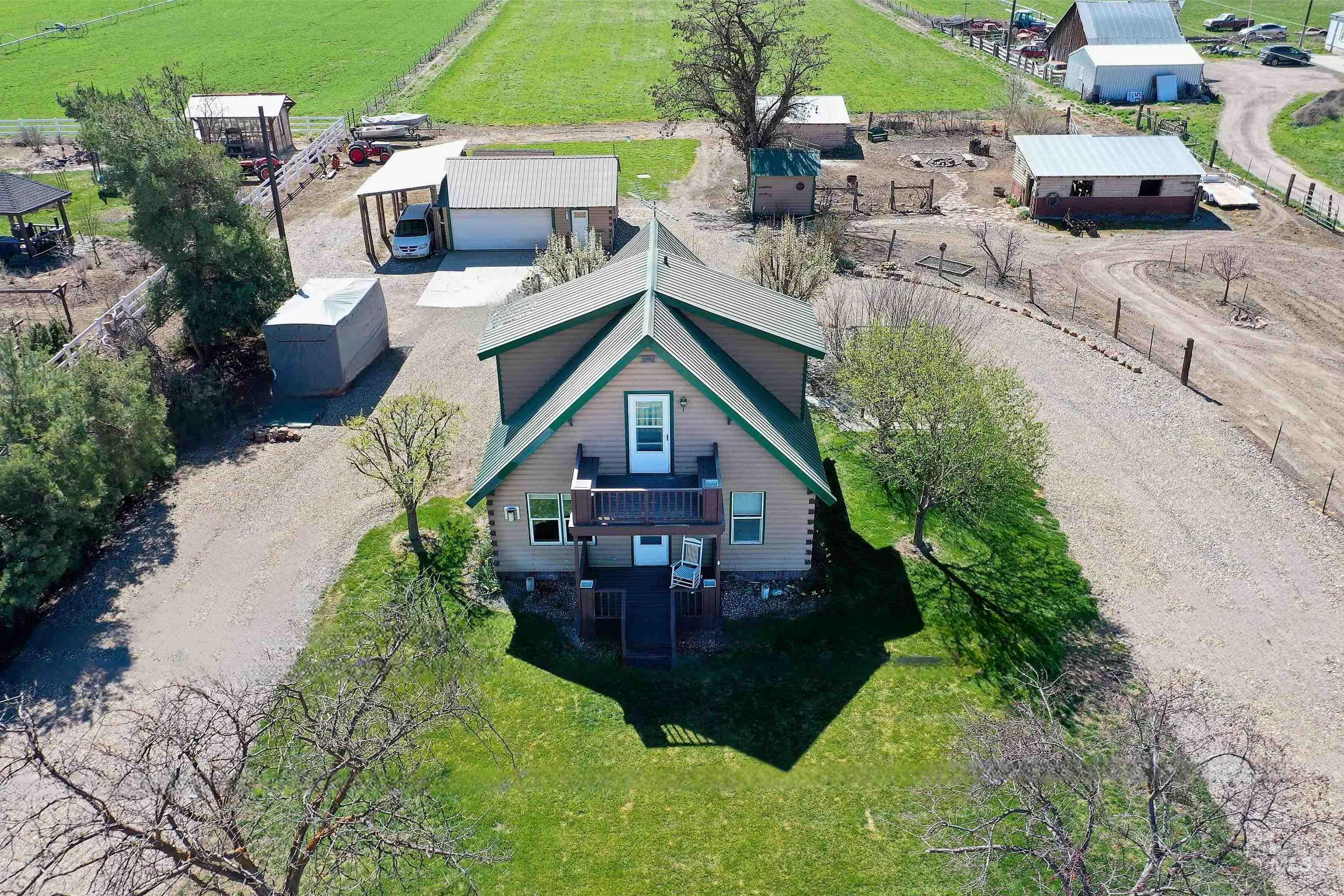 main property photo 2