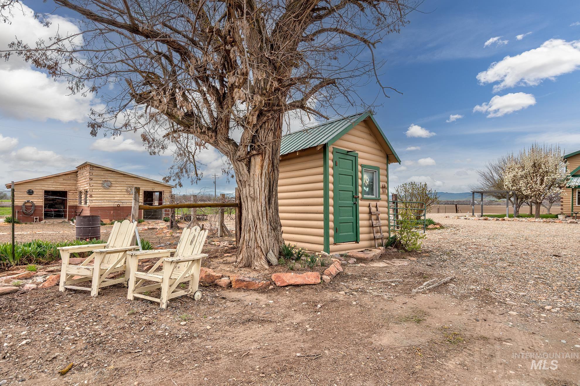 main property photo 33