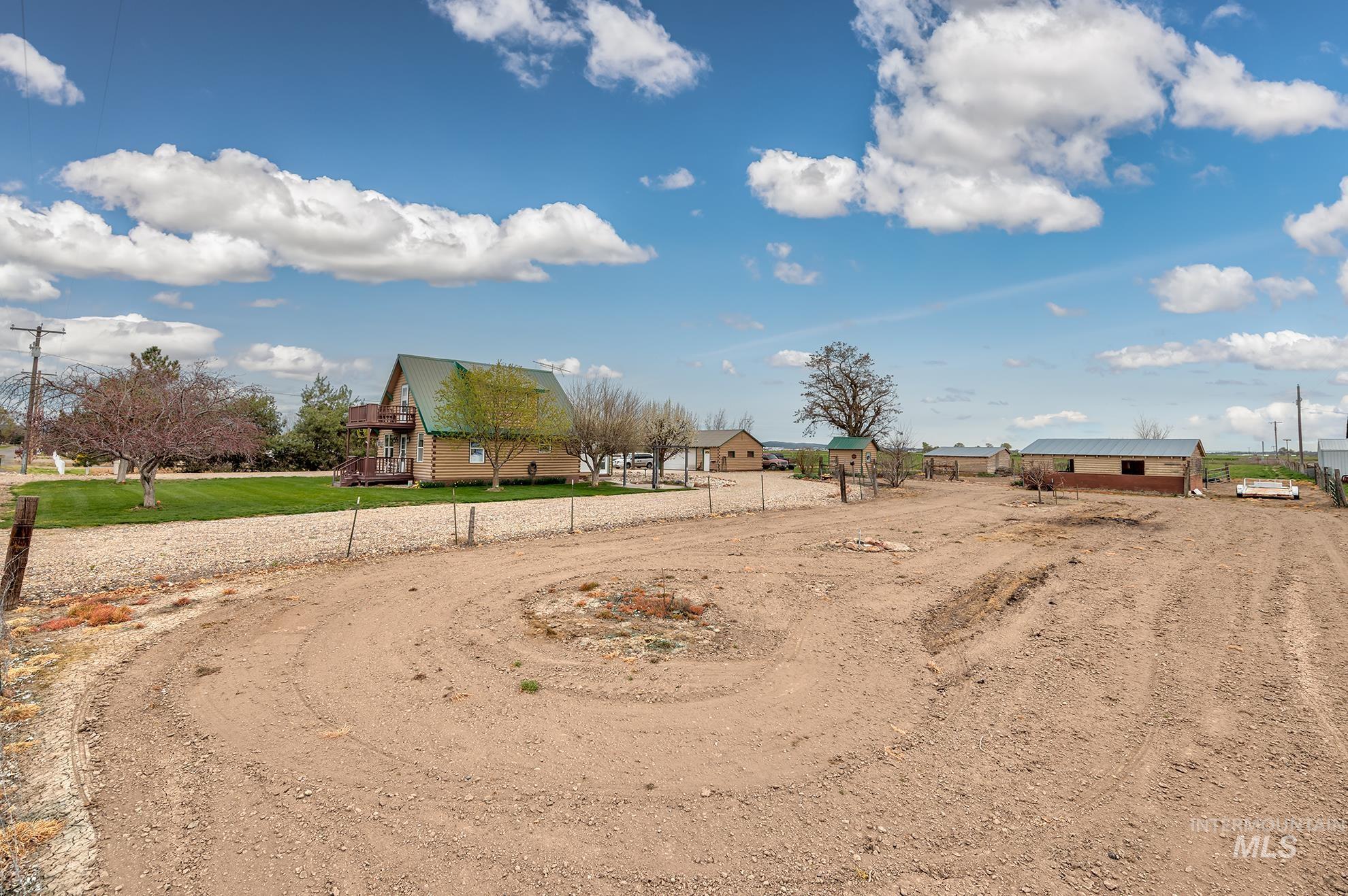 main property photo 37