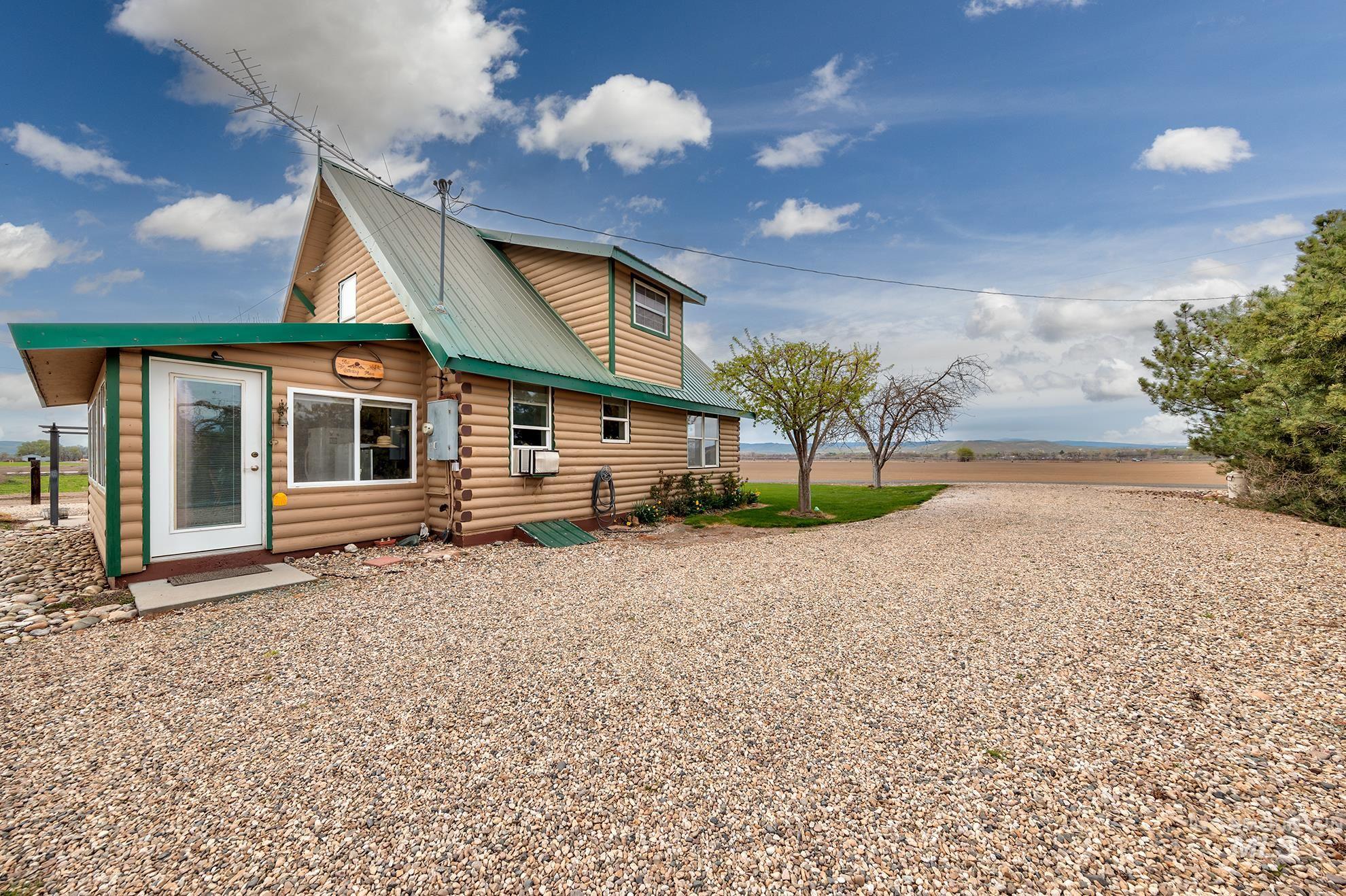 main property photo 40