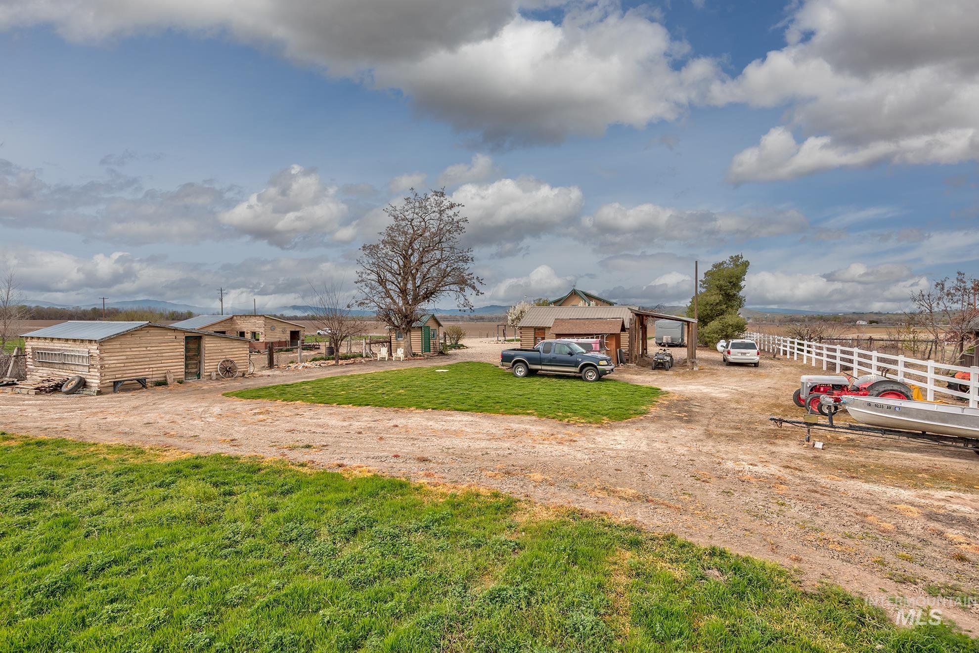 main property photo 43