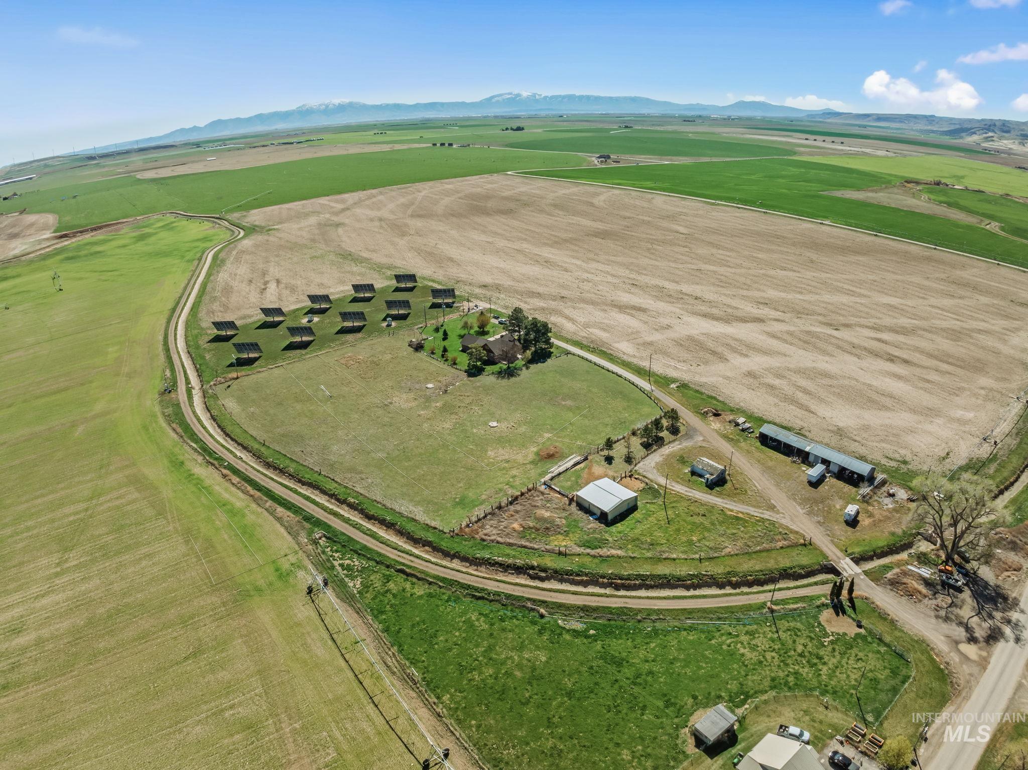 main property photo 8