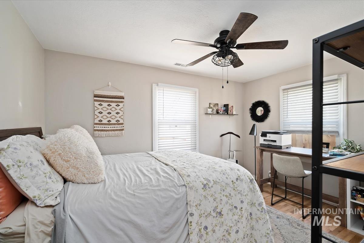 property viewer photo 10