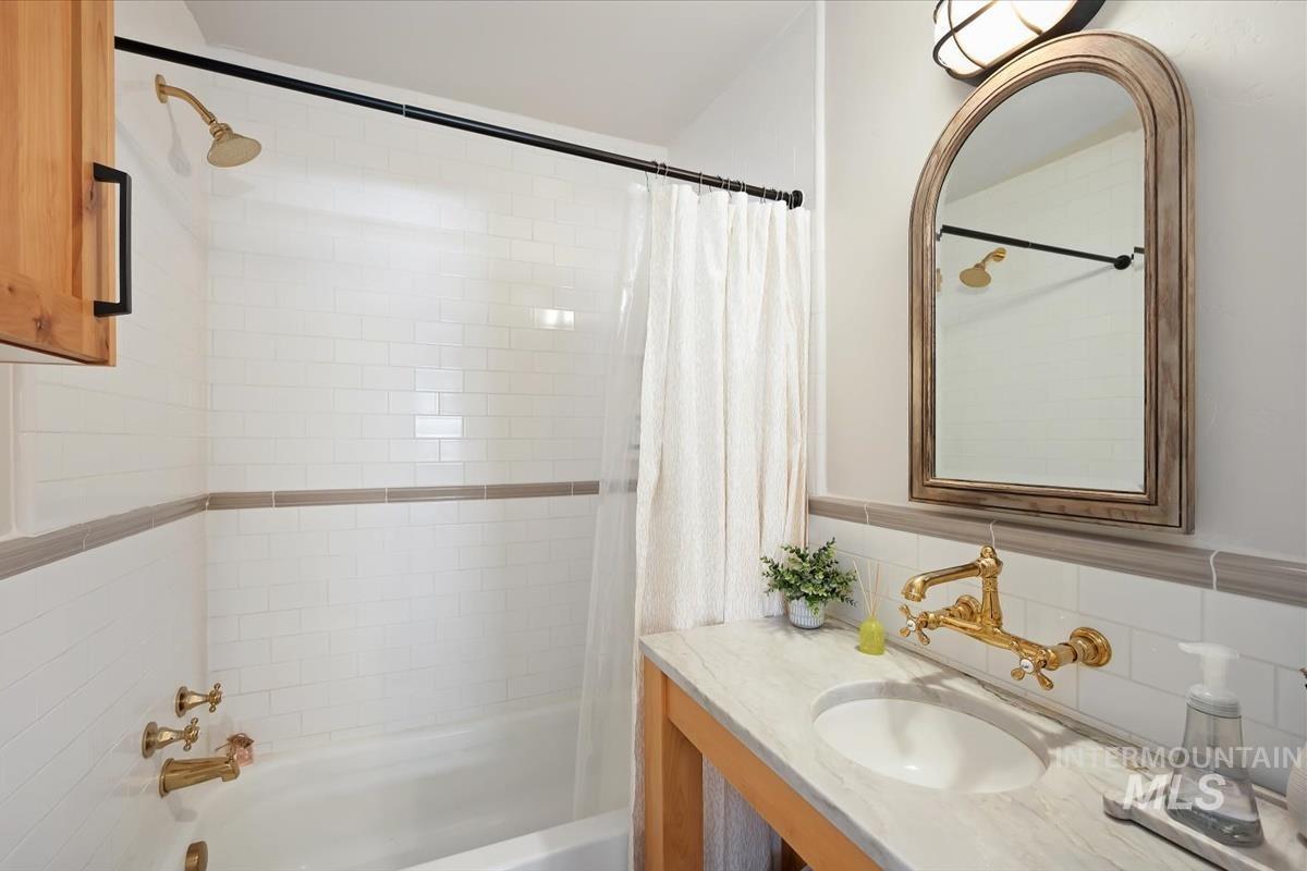 property viewer photo 11